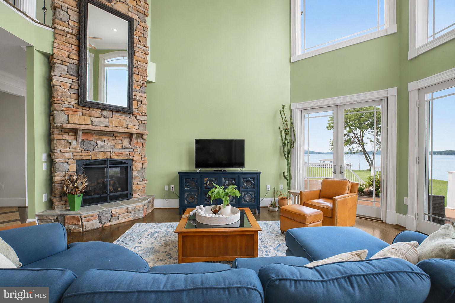 LOY LANDING - Residential
