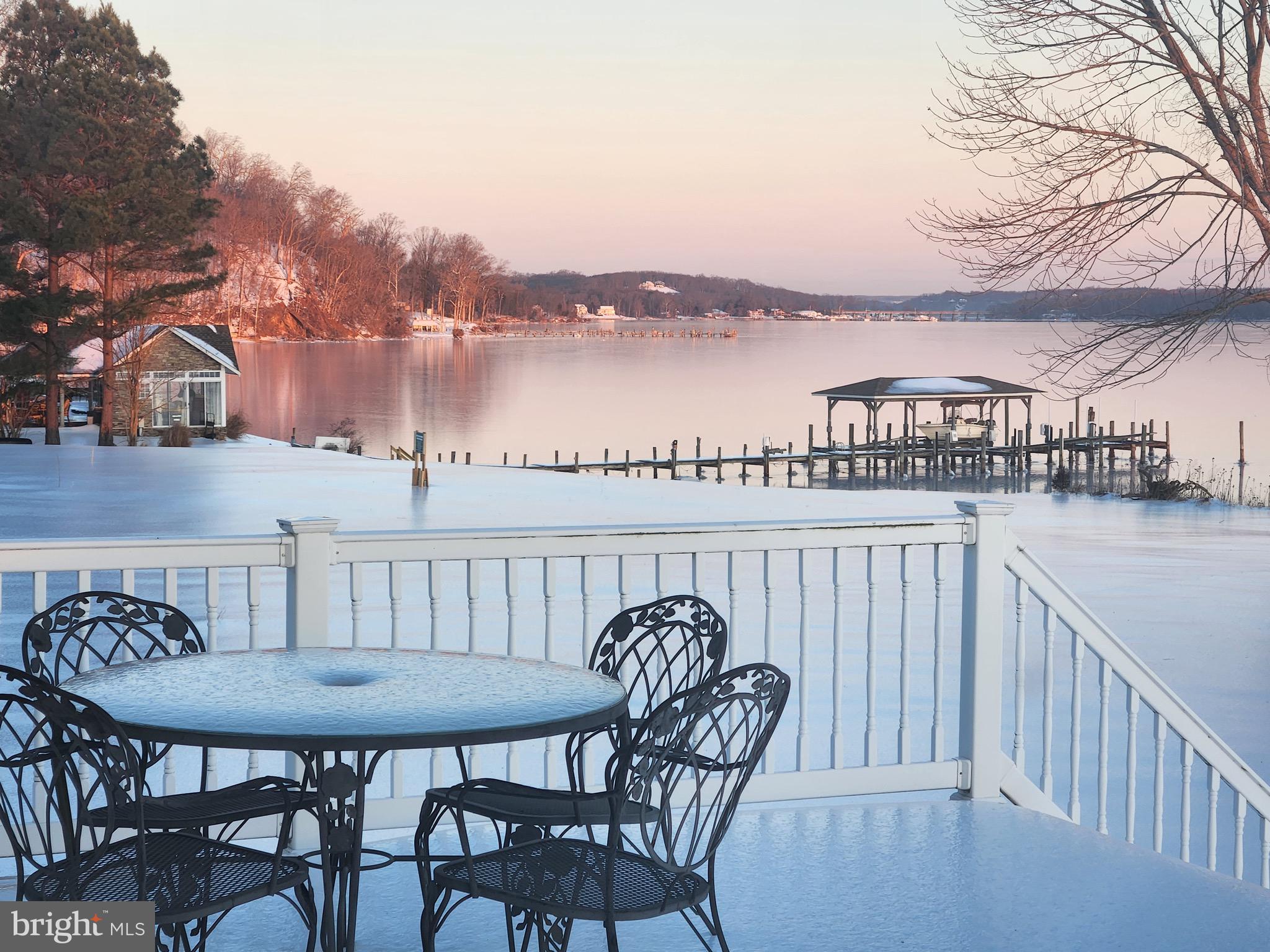 LOY LANDING - Residential