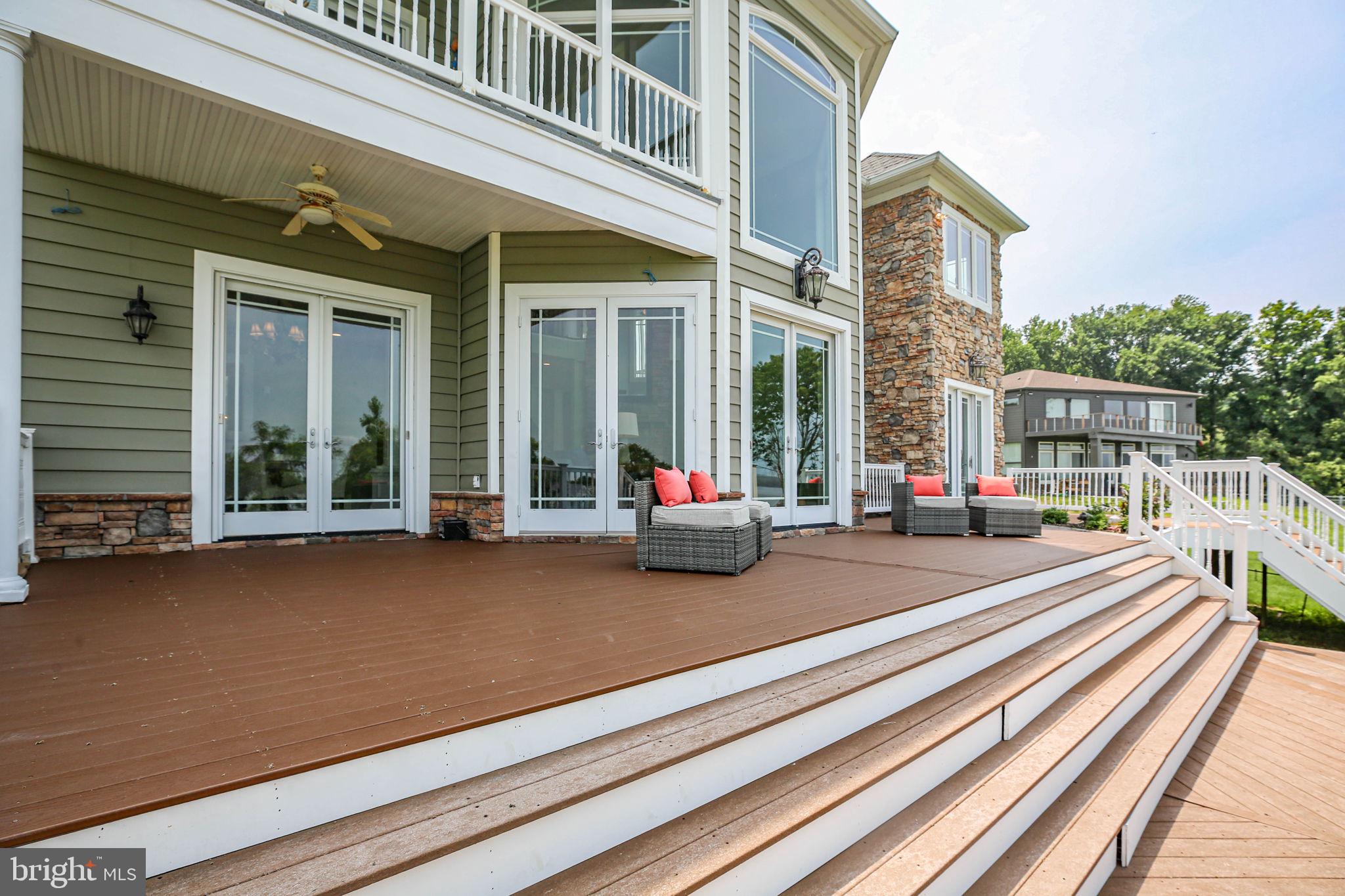 LOY LANDING - Residential