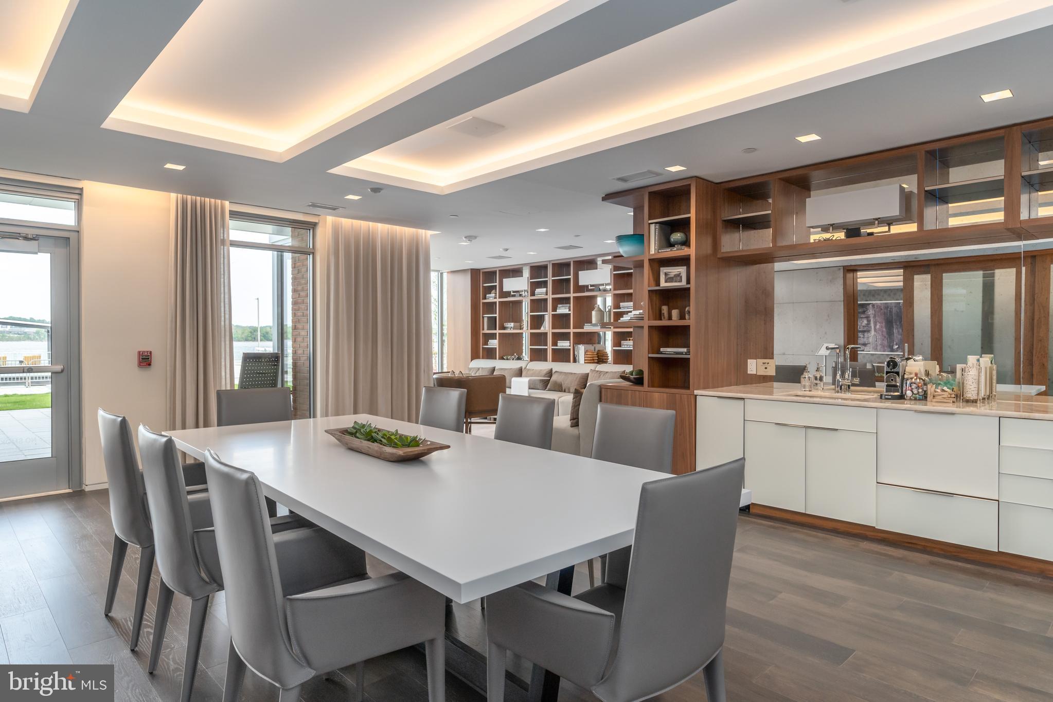 ROBINSON LANDING - Residential