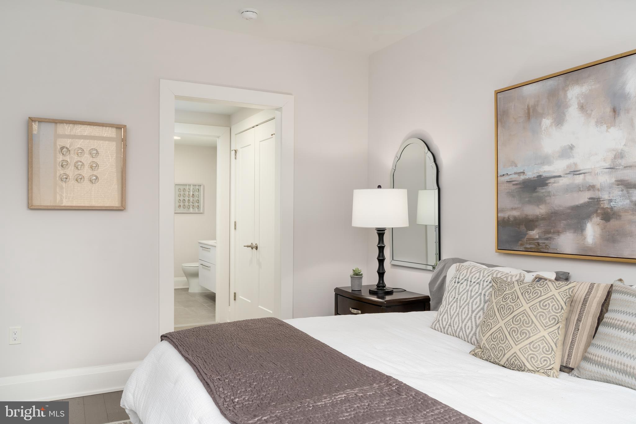 ROBINSON LANDING - Residential