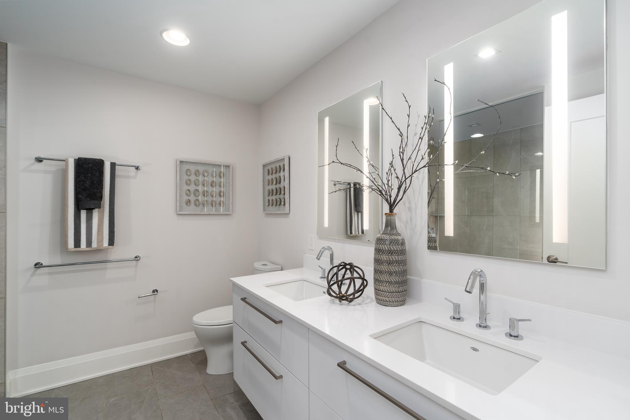 ROBINSON LANDING - Residential