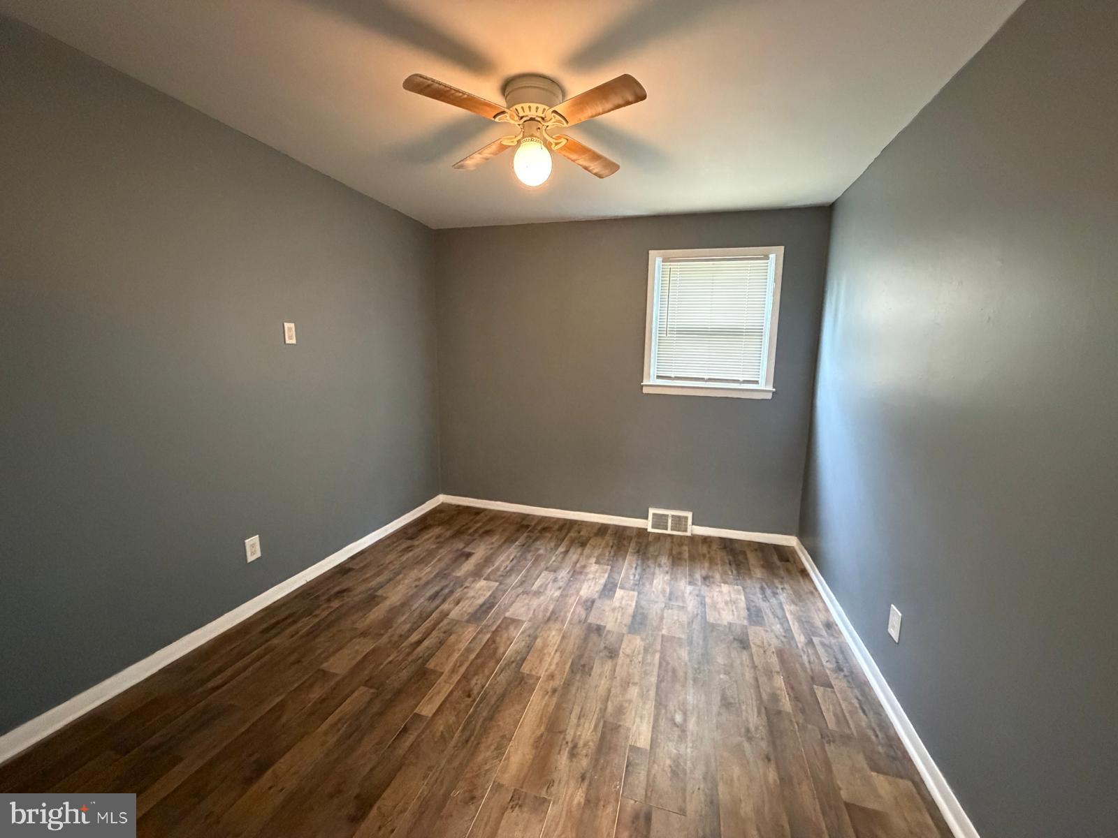 PHILADELPHIA (NORTHEAST) - Residential