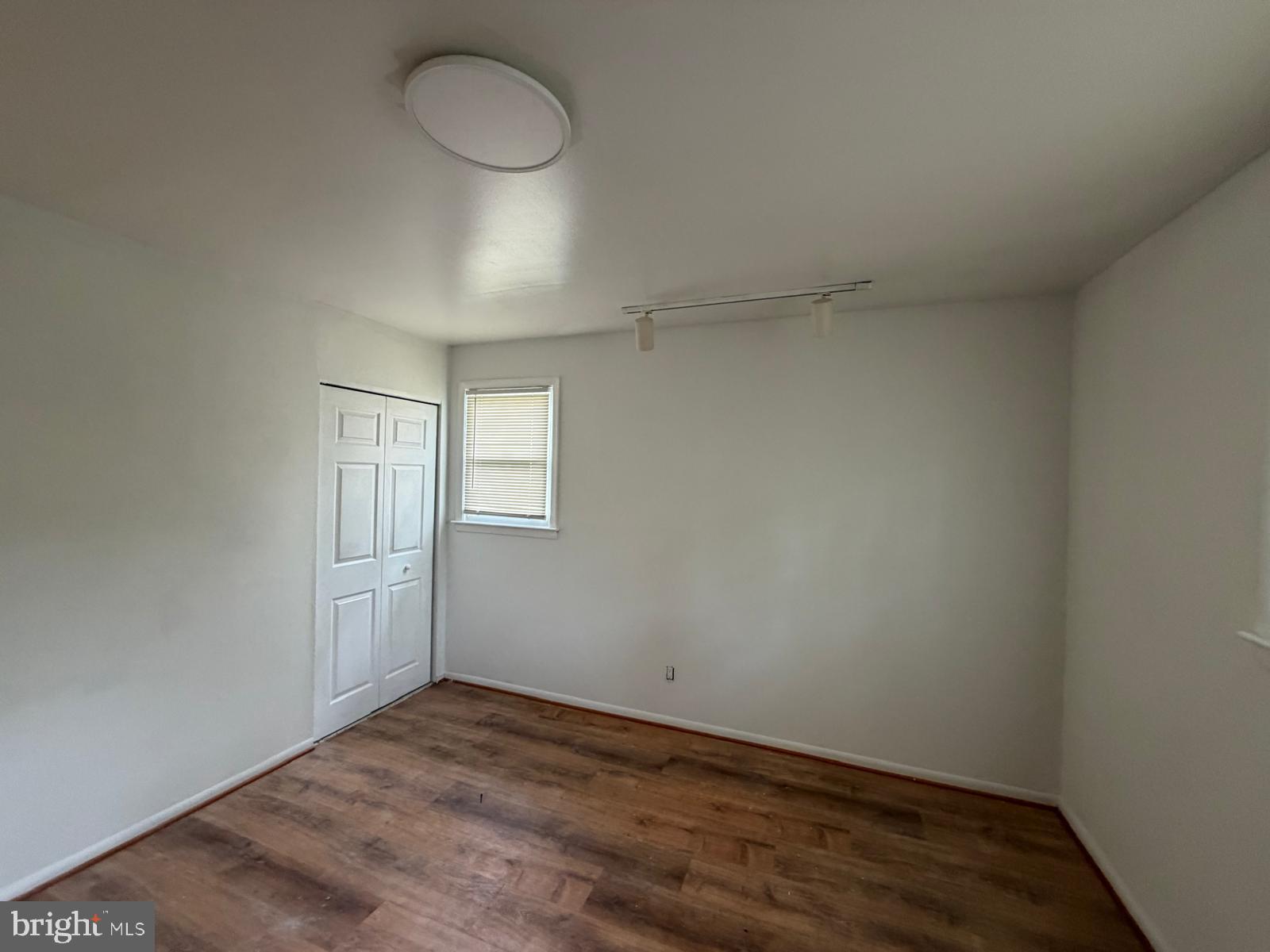 PHILADELPHIA (NORTHEAST) - Residential