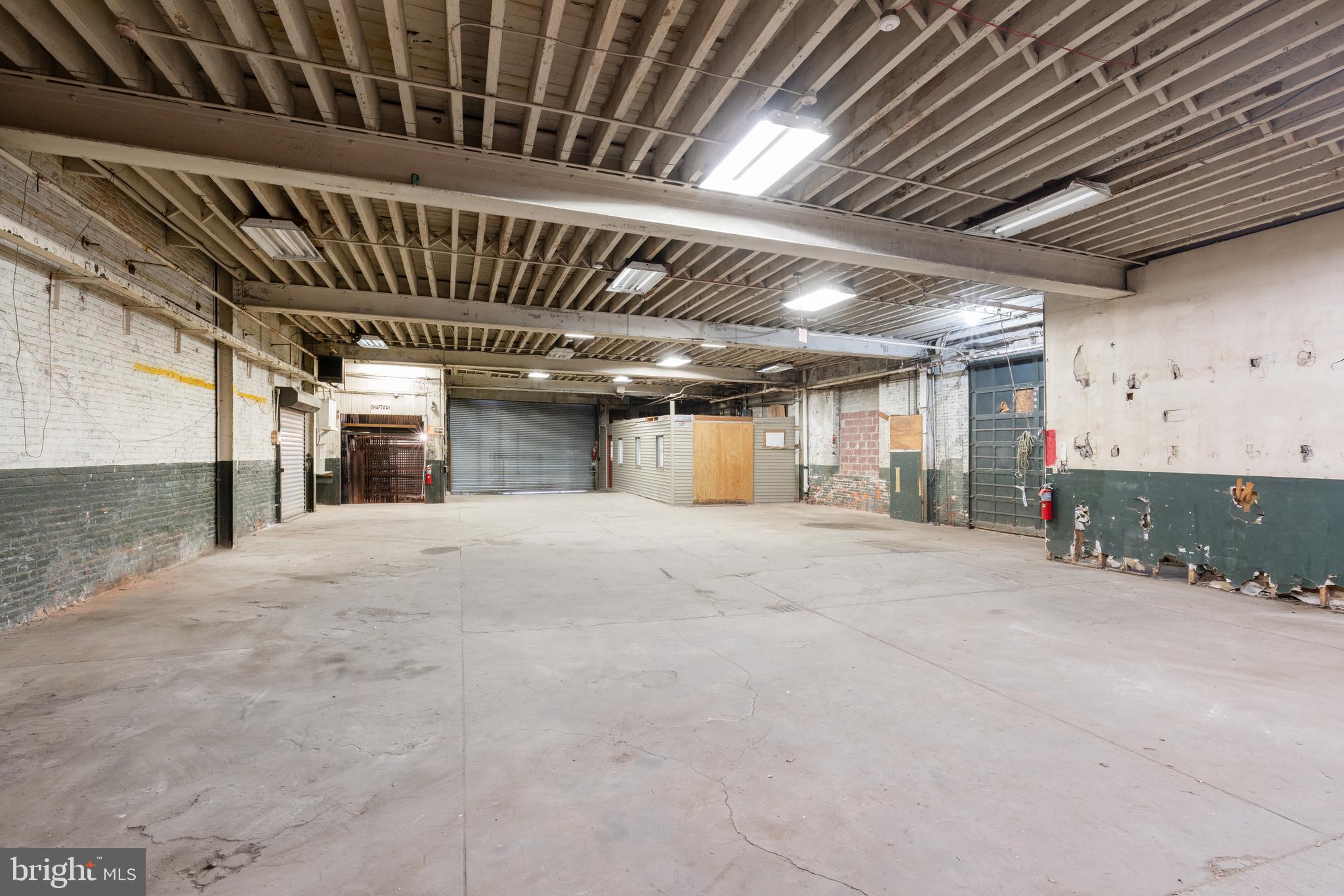 PENNSPORT - Commercial Sale