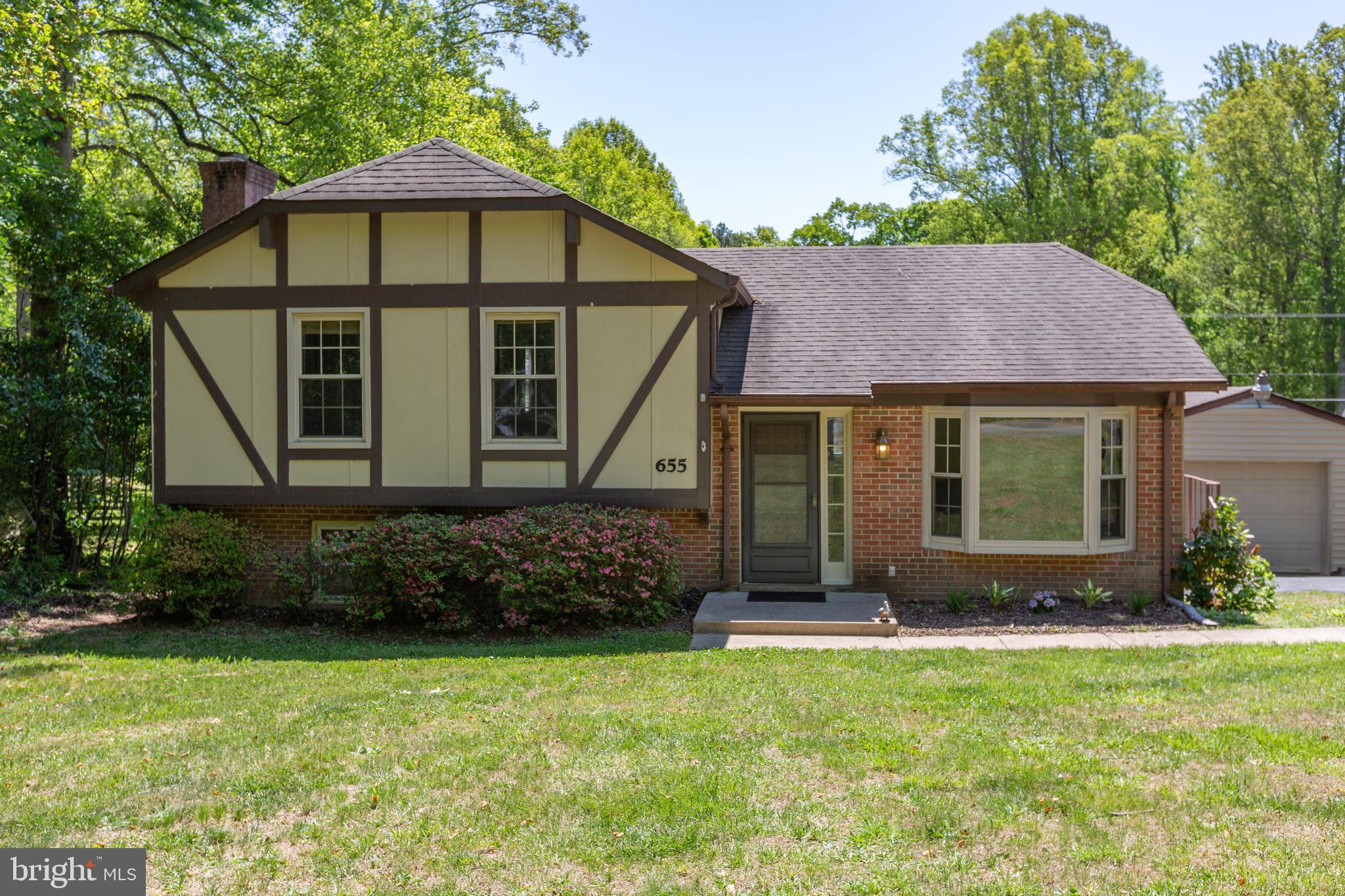 WOODRIDGE - Residential