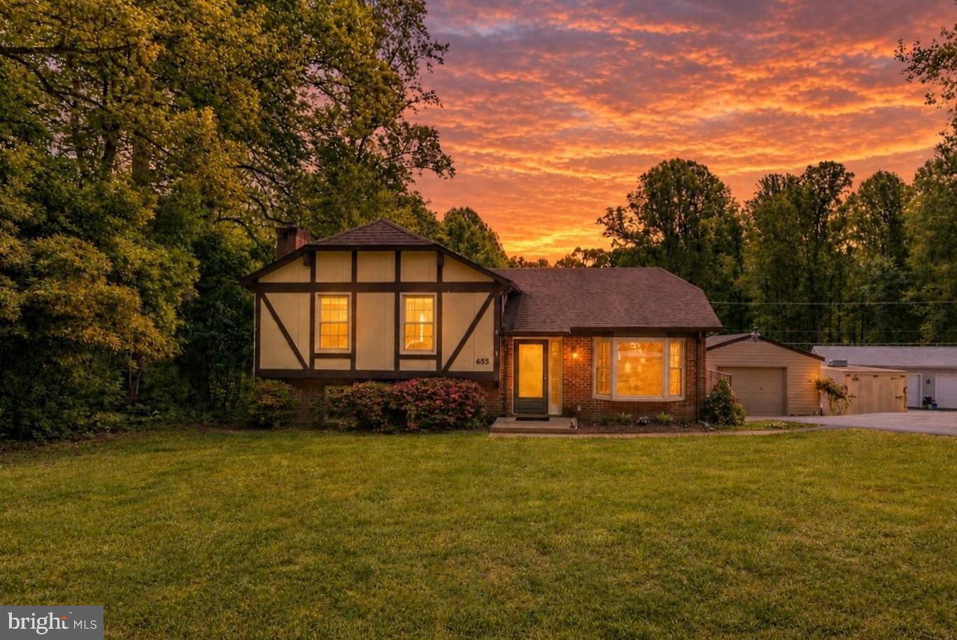 WOODRIDGE - Residential