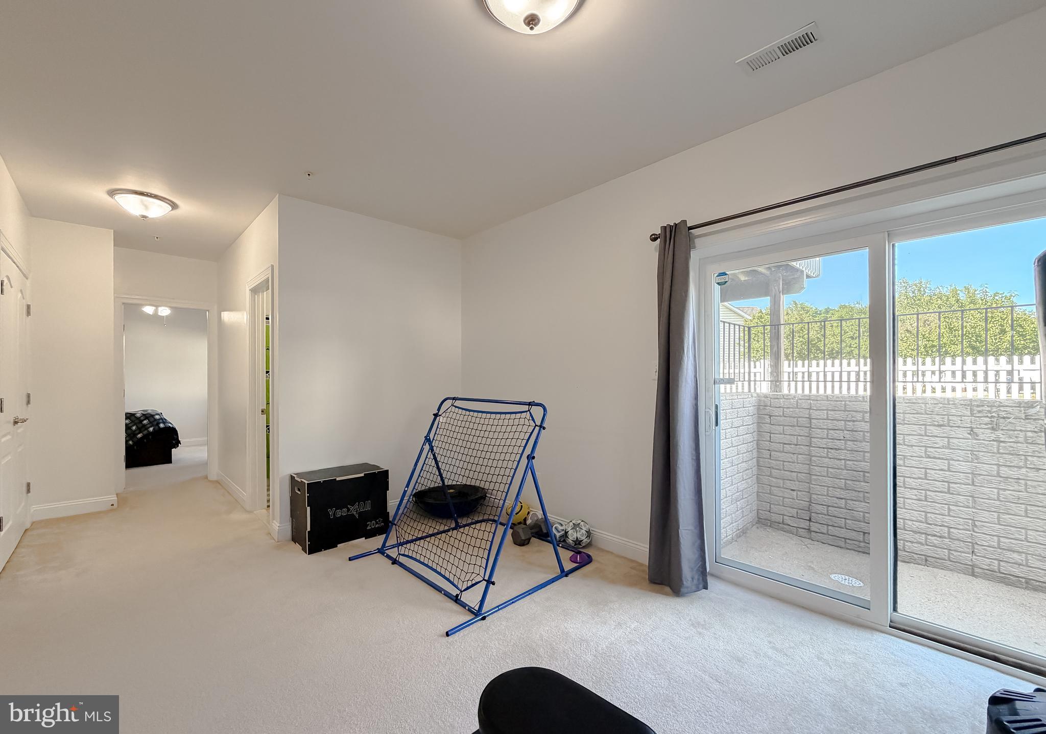 BROAD CREEK - Residential