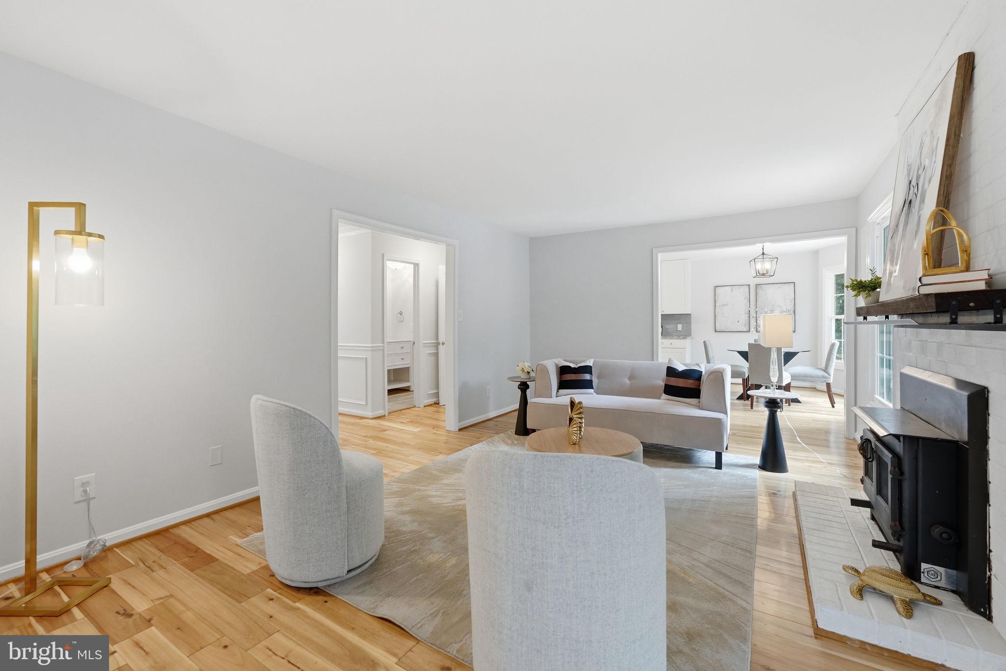 FOX MILL WOODS - Residential