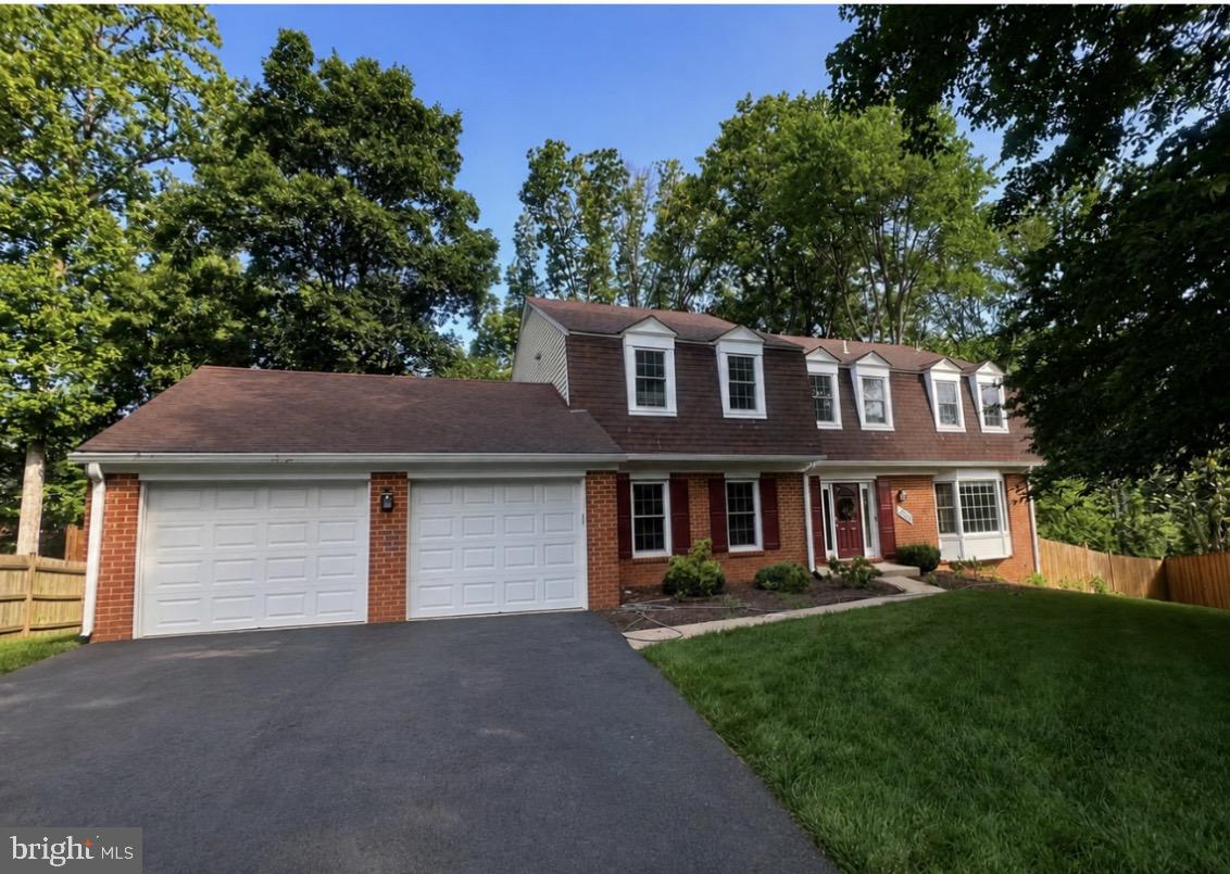 FOX MILL WOODS - Residential