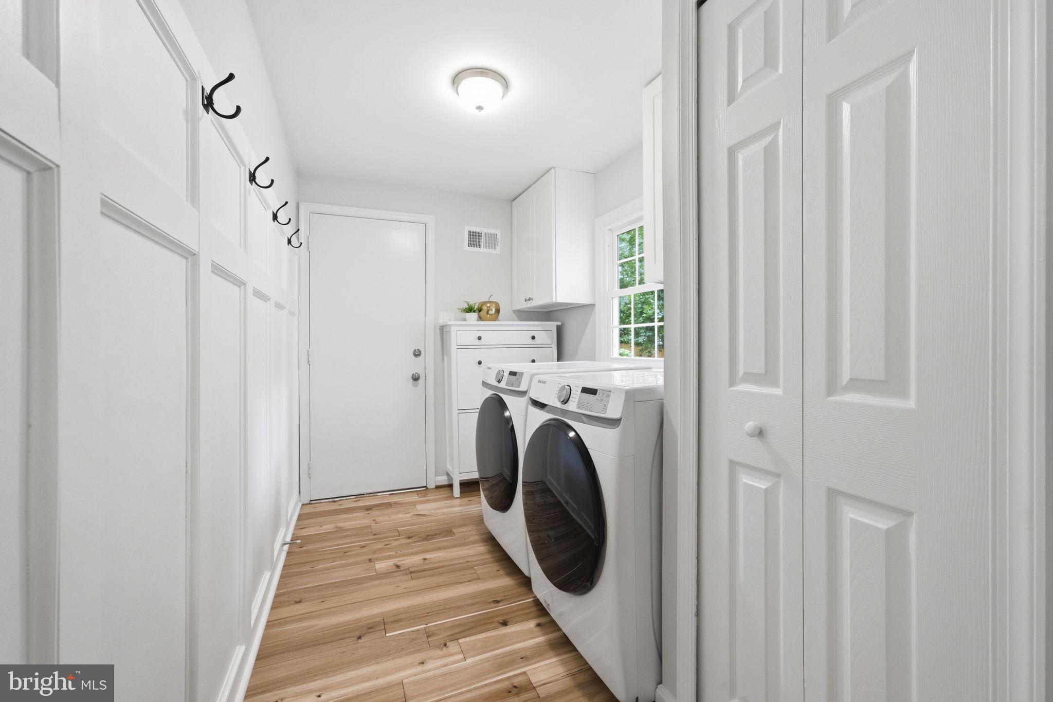 FOX MILL WOODS - Residential