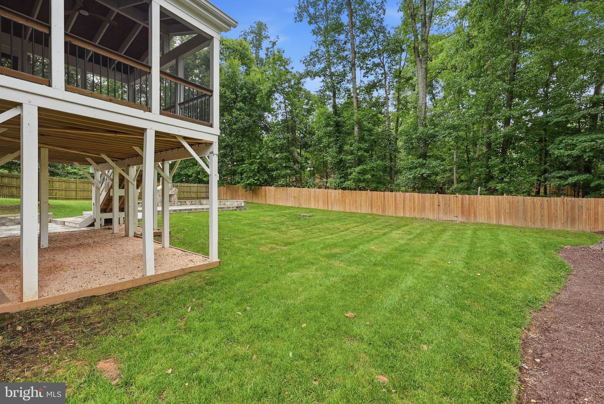 FOX MILL WOODS - Residential