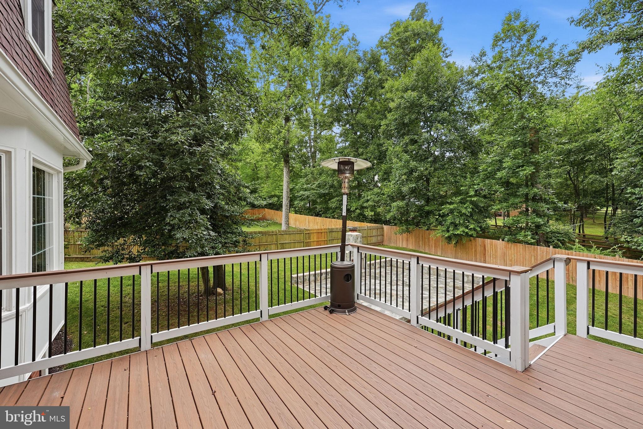 FOX MILL WOODS - Residential