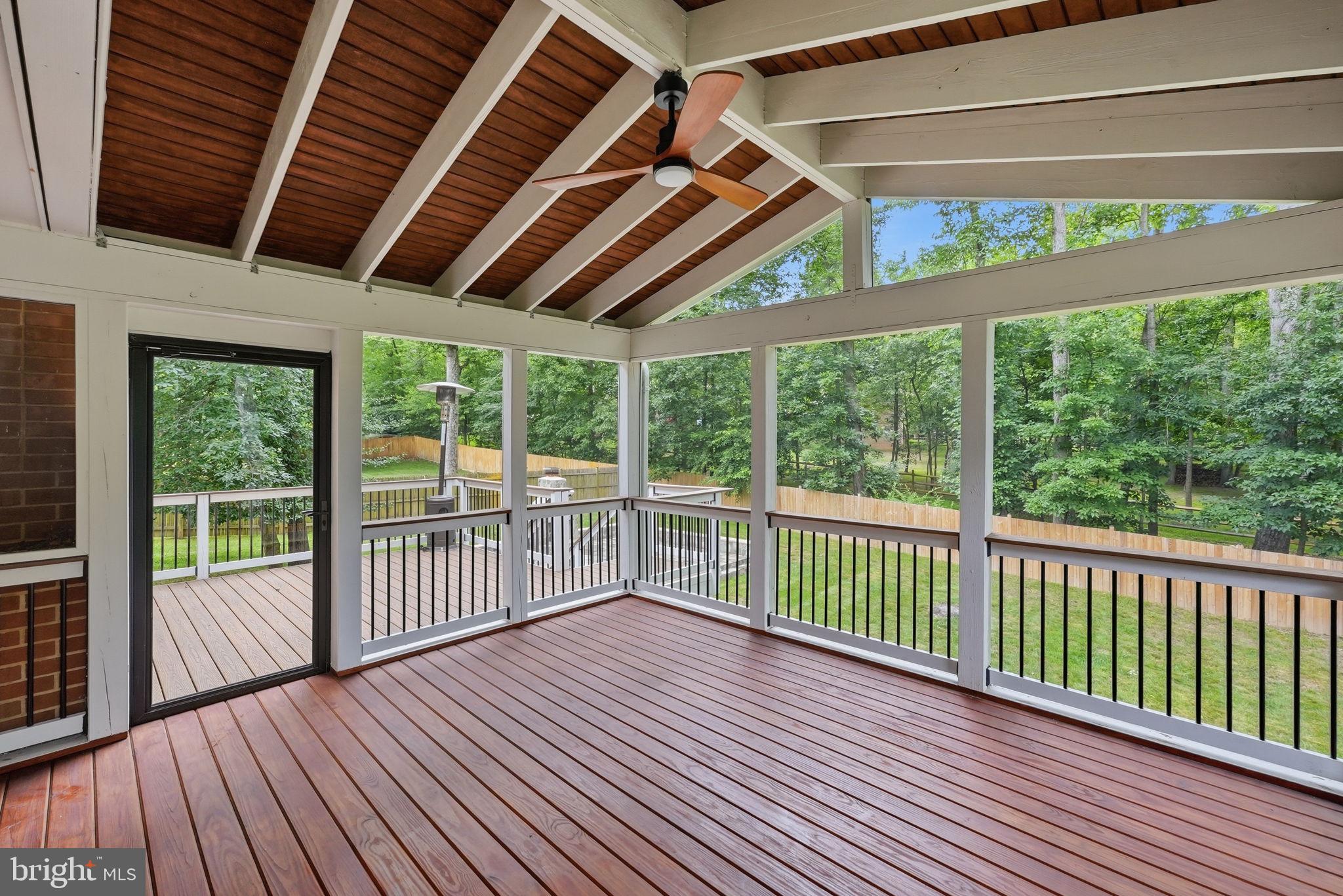 FOX MILL WOODS - Residential