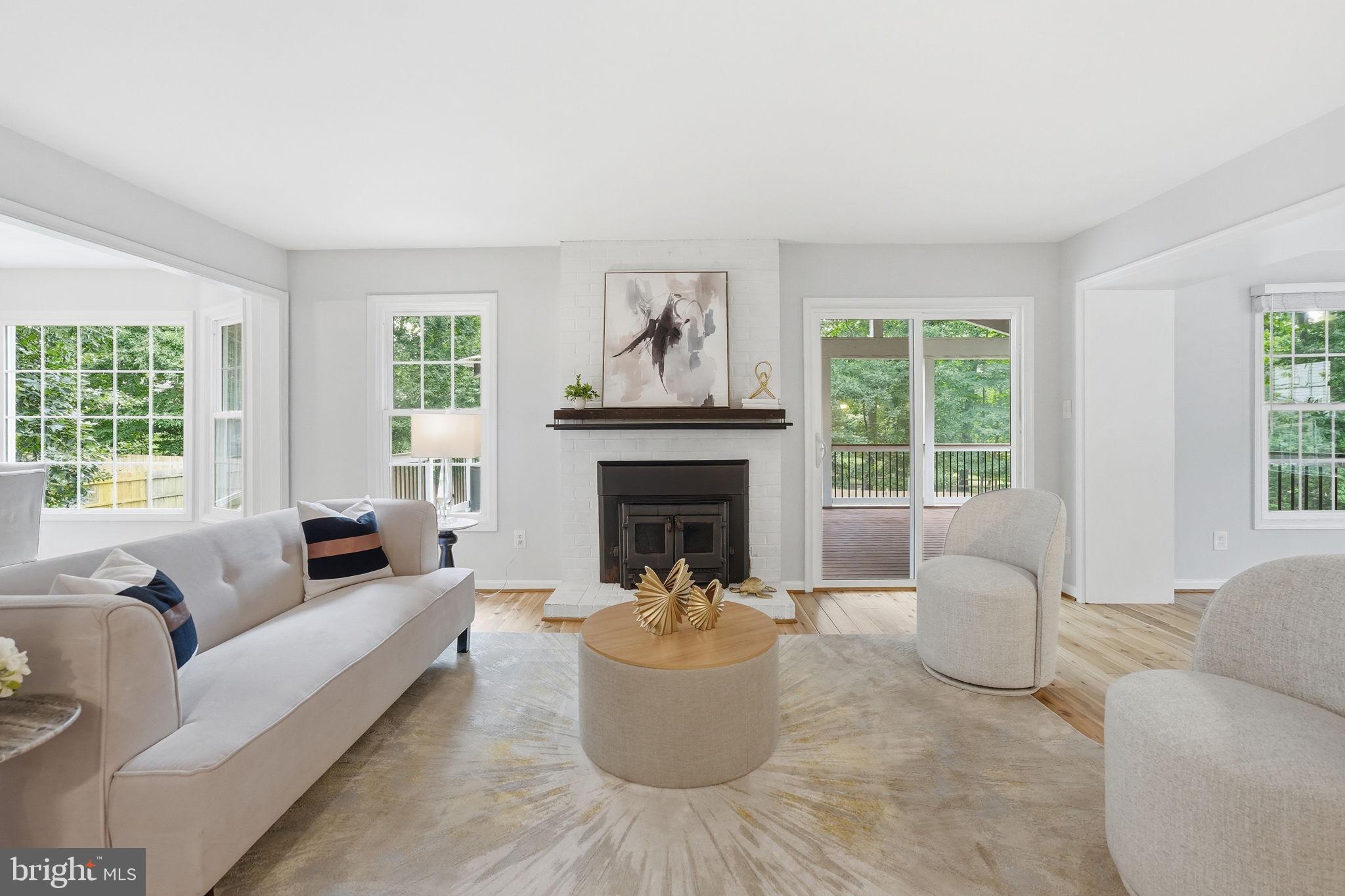 FOX MILL WOODS - Residential