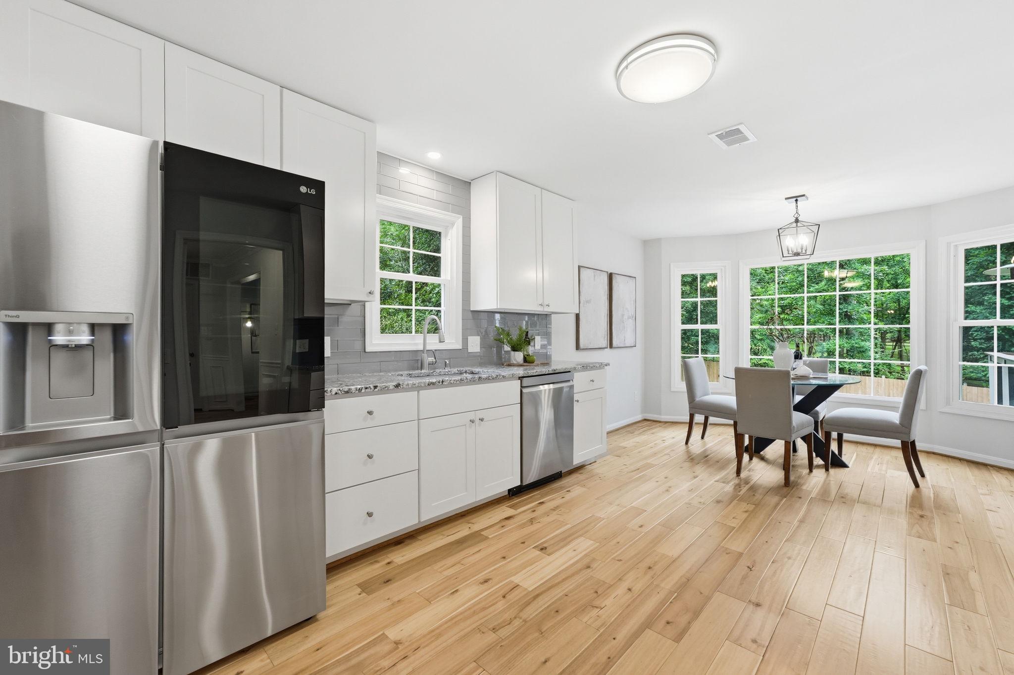 FOX MILL WOODS - Residential