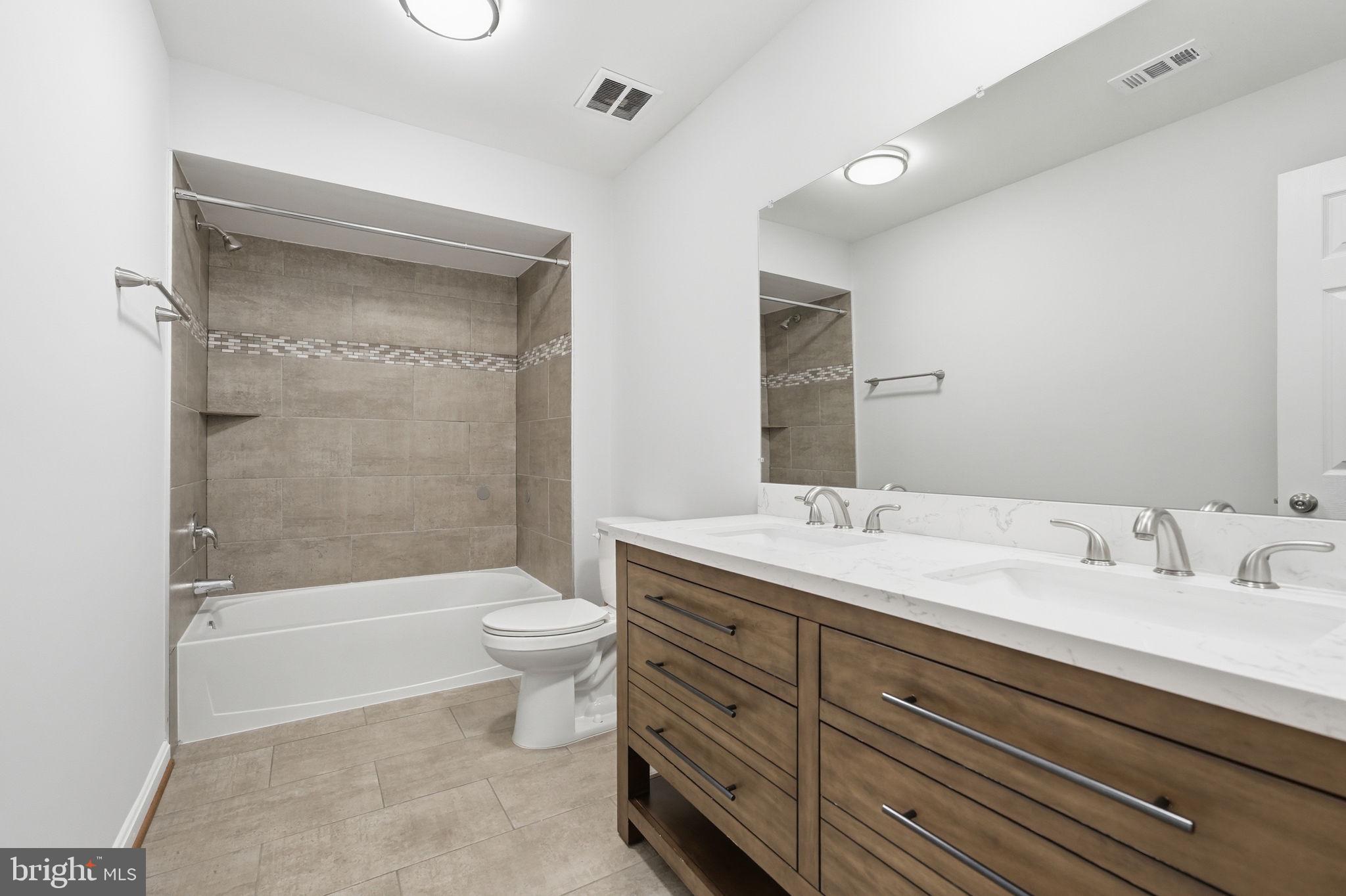 FOX MILL WOODS - Residential