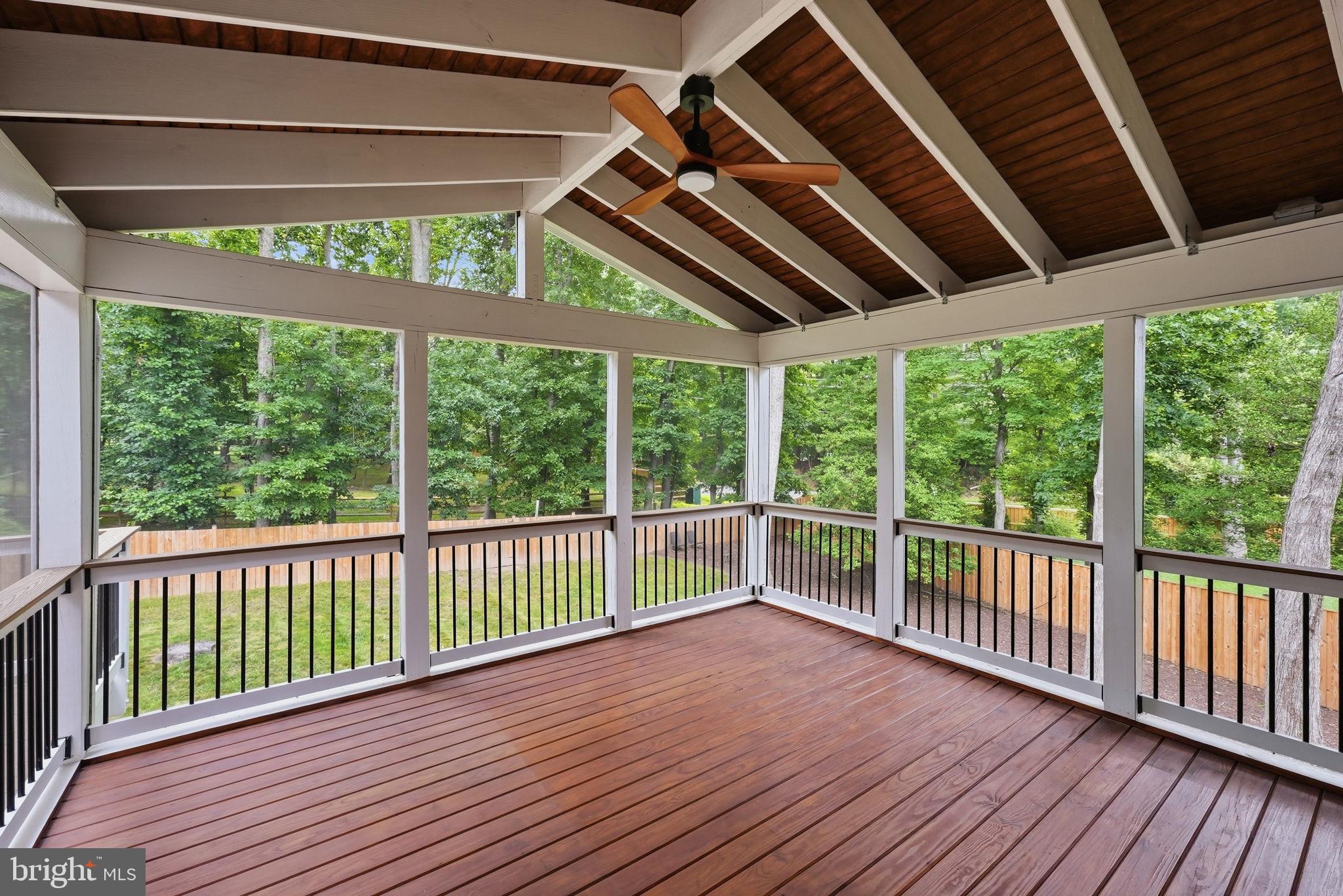 FOX MILL WOODS - Residential