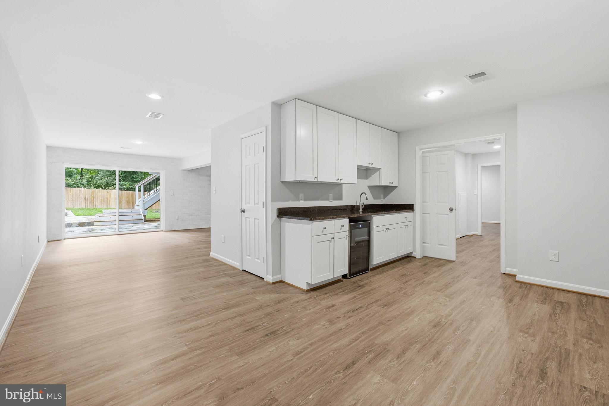FOX MILL WOODS - Residential