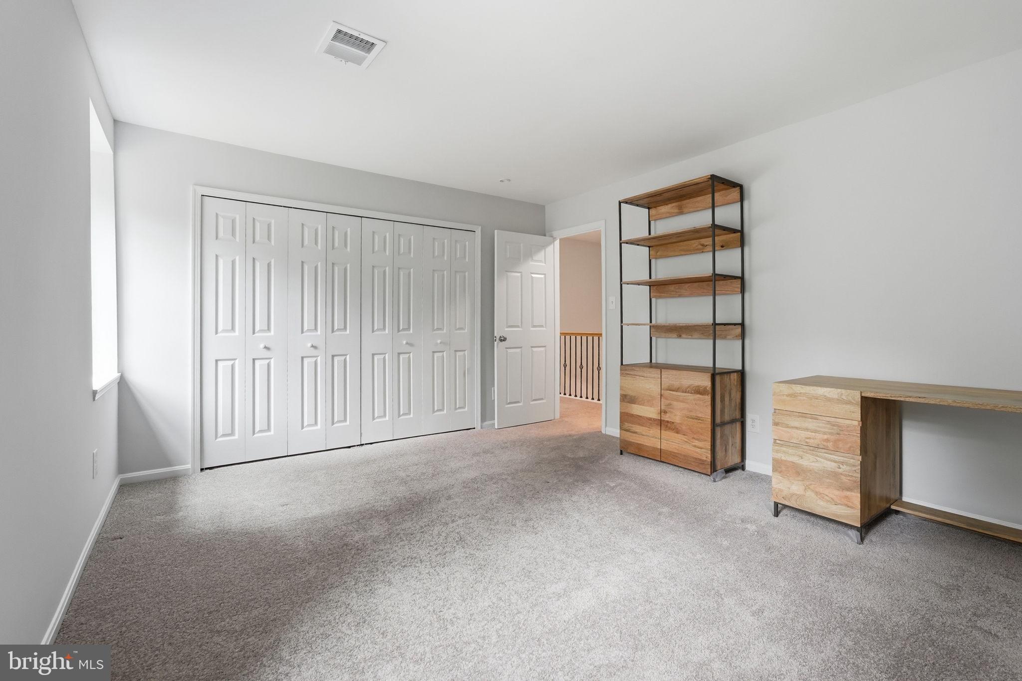 FOX MILL WOODS - Residential