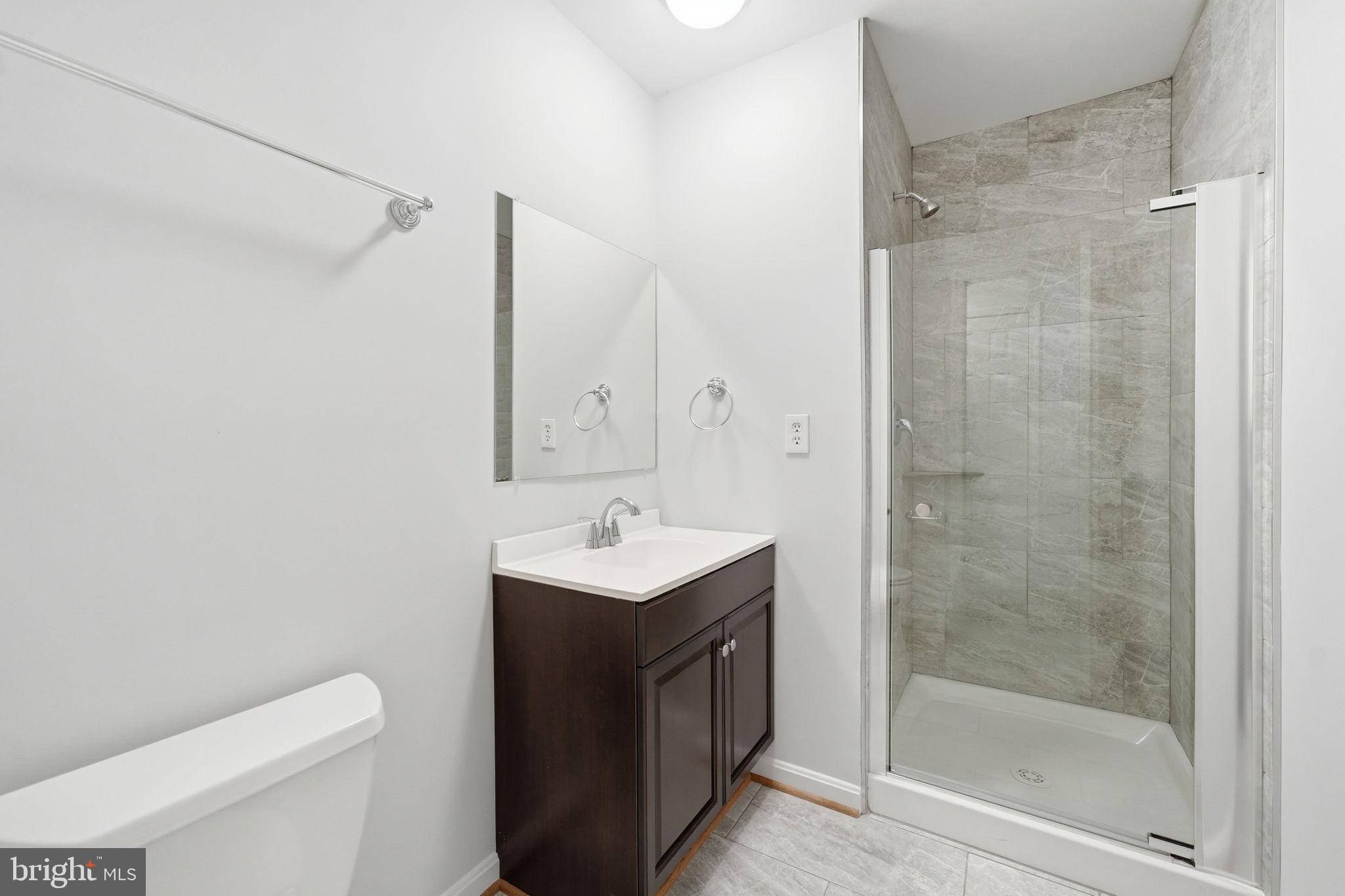 FOX MILL WOODS - Residential