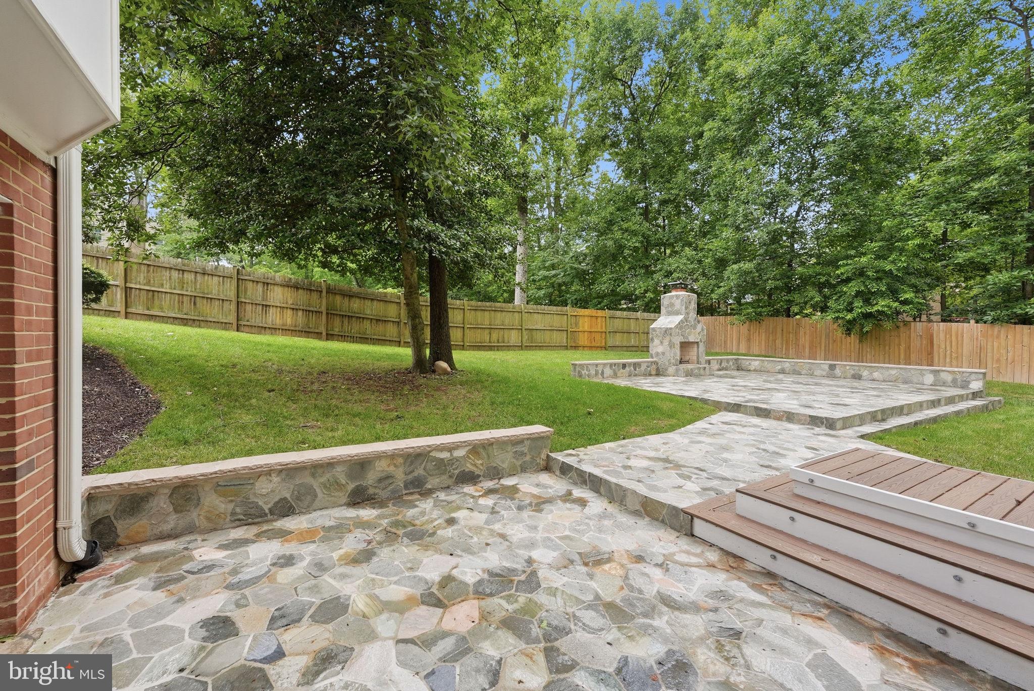FOX MILL WOODS - Residential