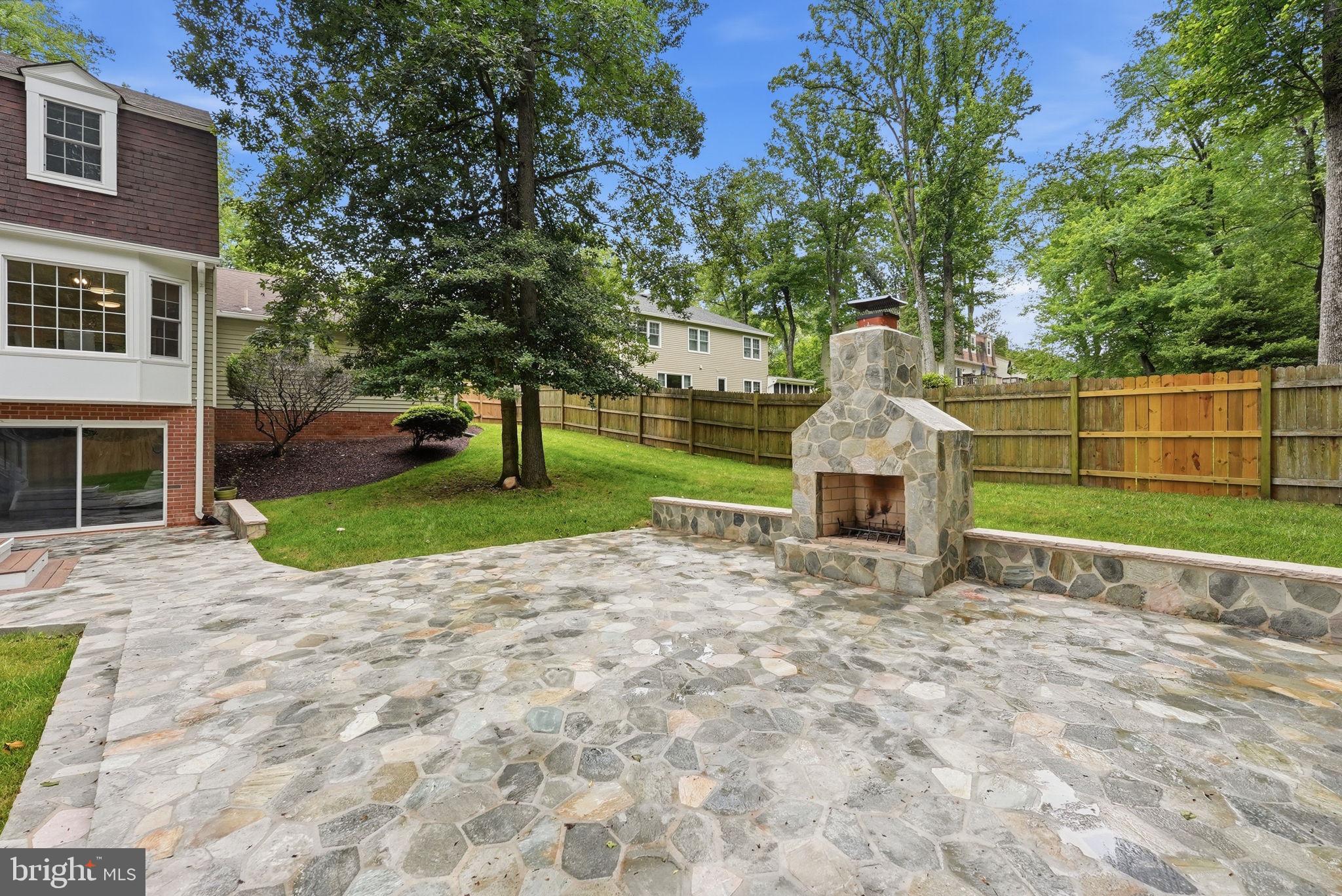FOX MILL WOODS - Residential