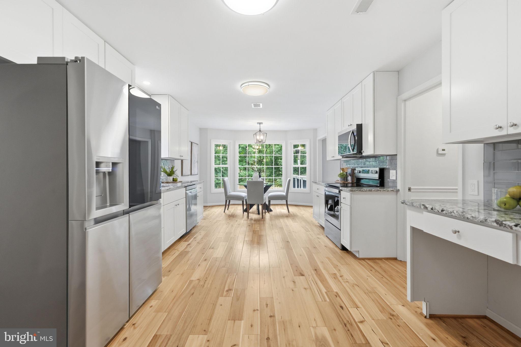 FOX MILL WOODS - Residential
