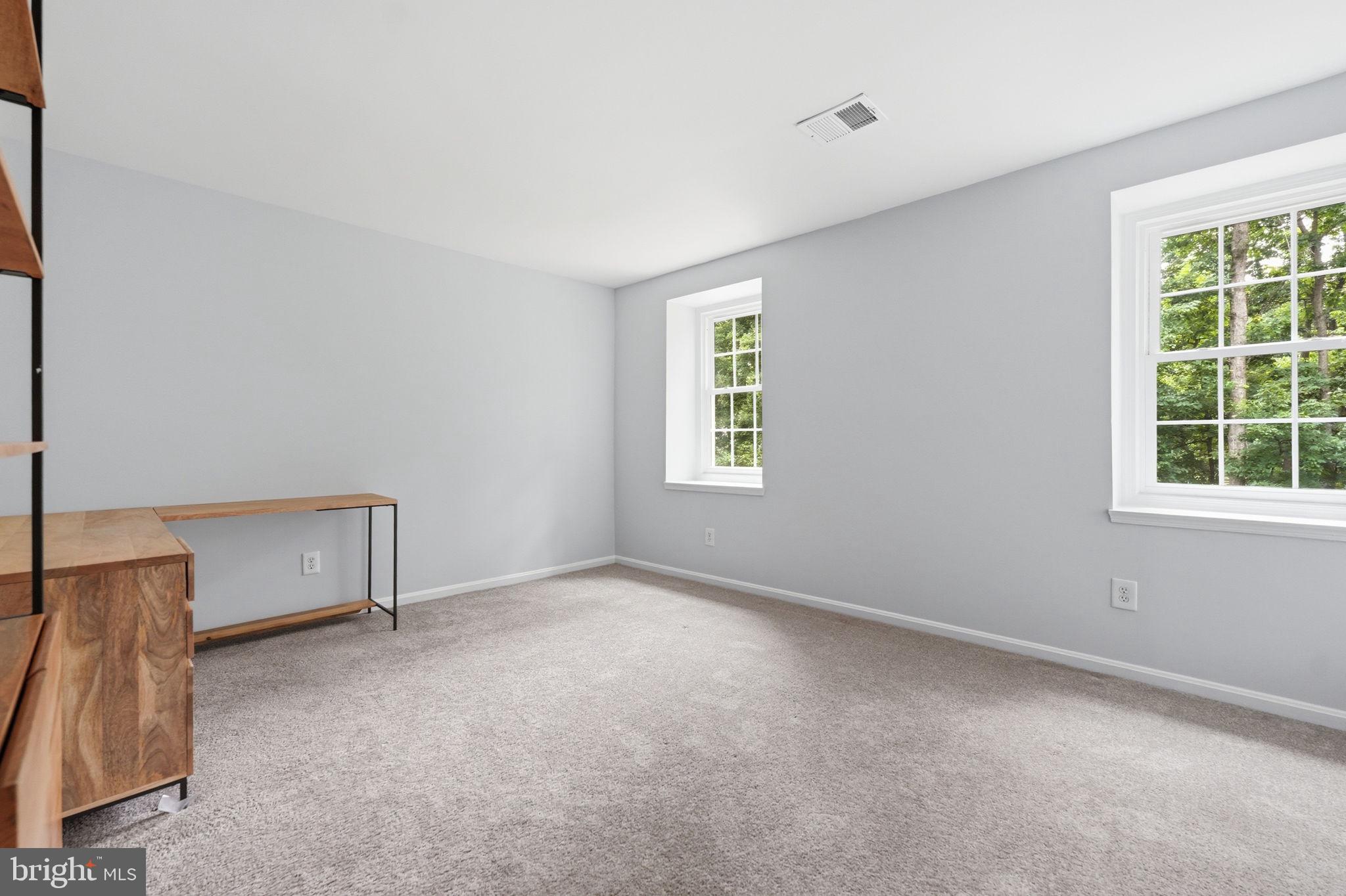 FOX MILL WOODS - Residential