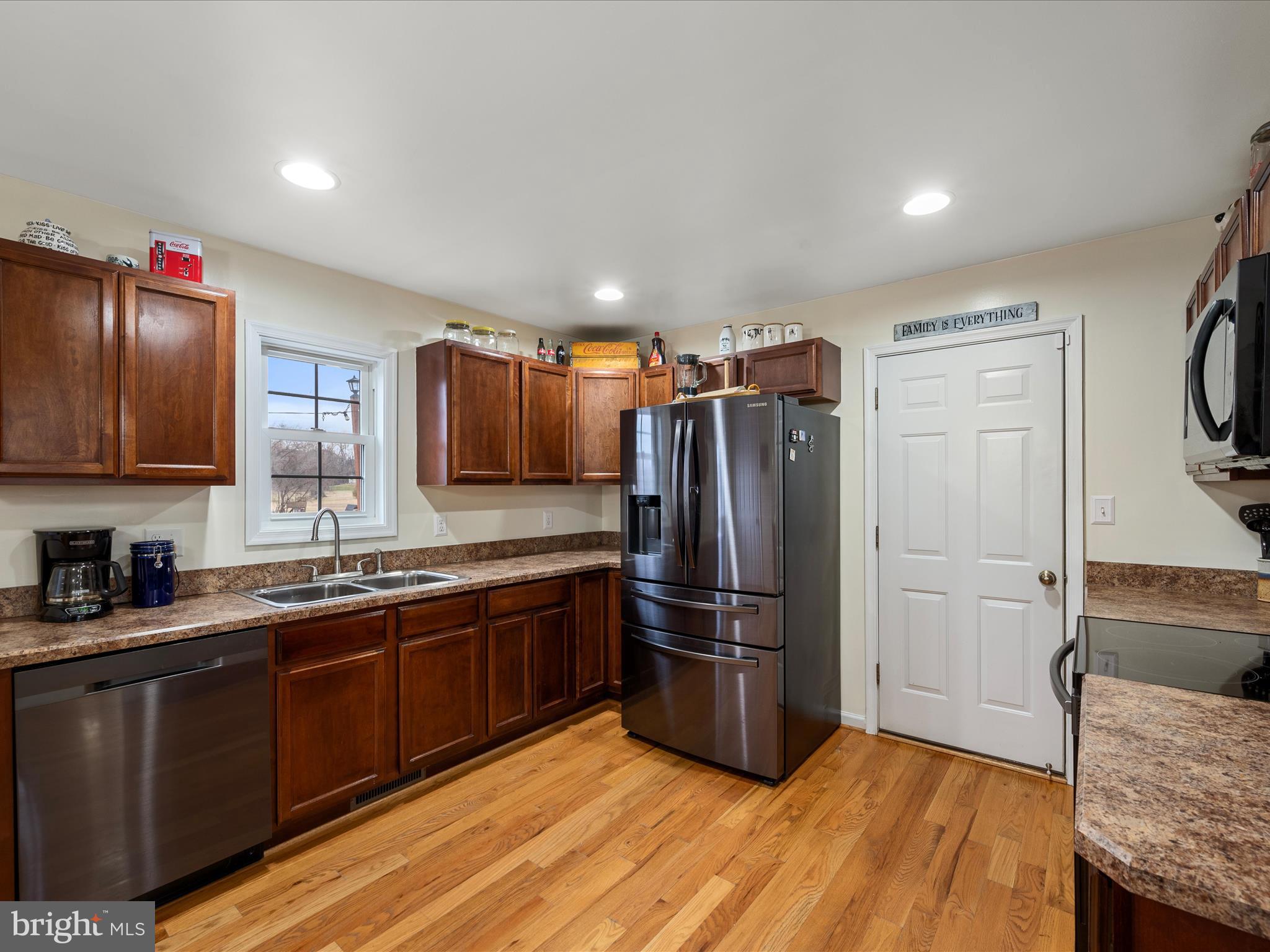 HITES VIEW ESTATES - Residential