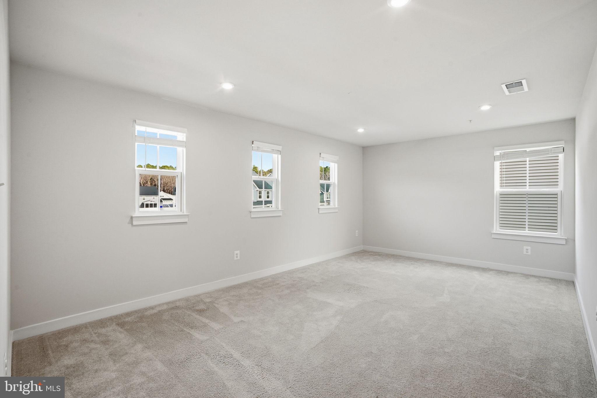 PERRY'S RETREAT - Residential Lease
