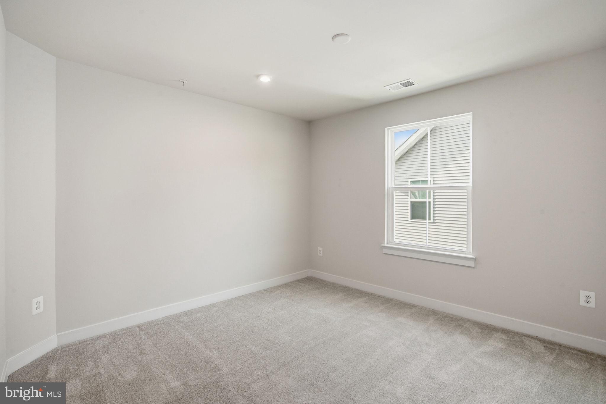 PERRY'S RETREAT - Residential Lease