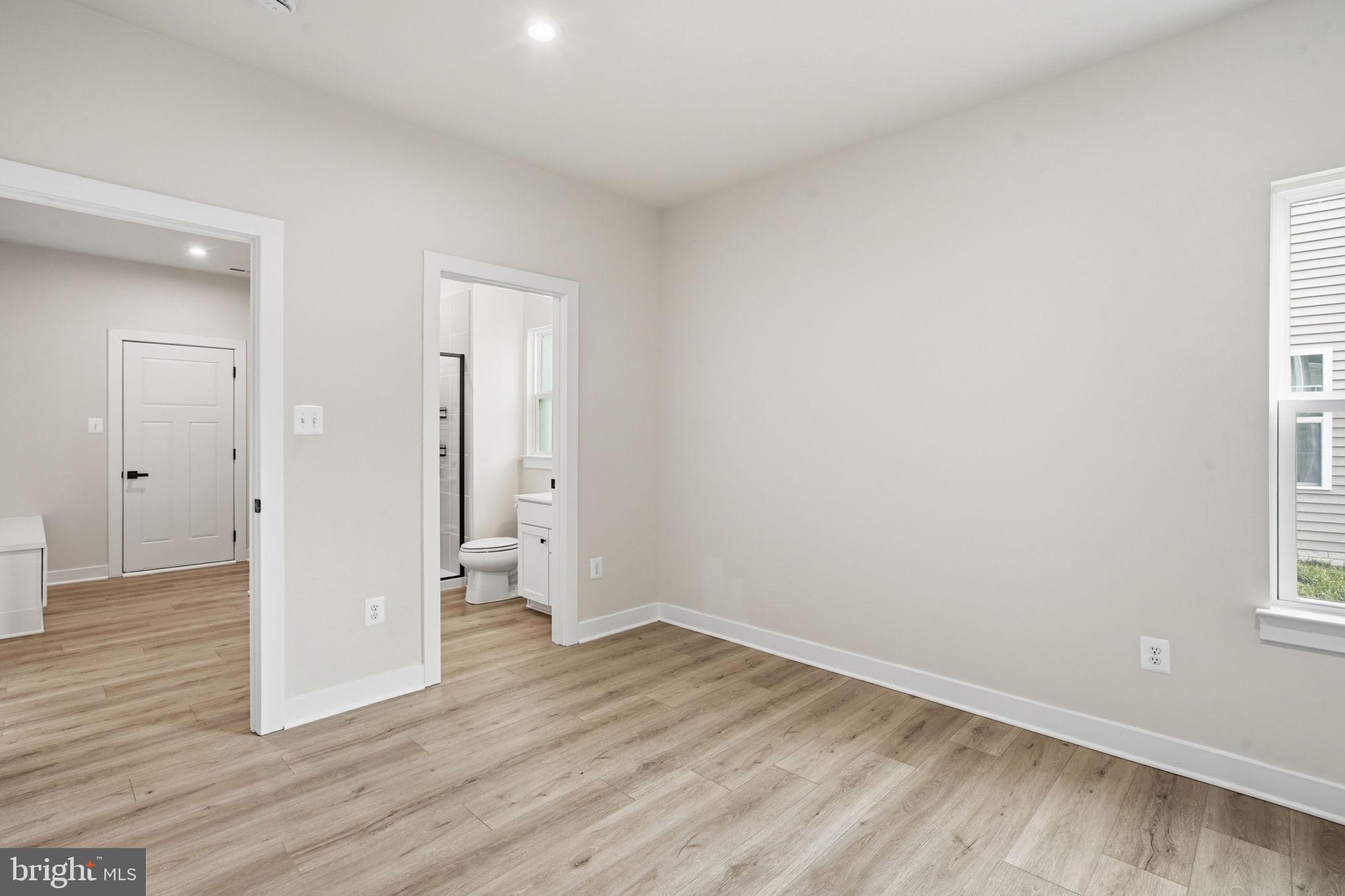 PERRY'S RETREAT - Residential Lease