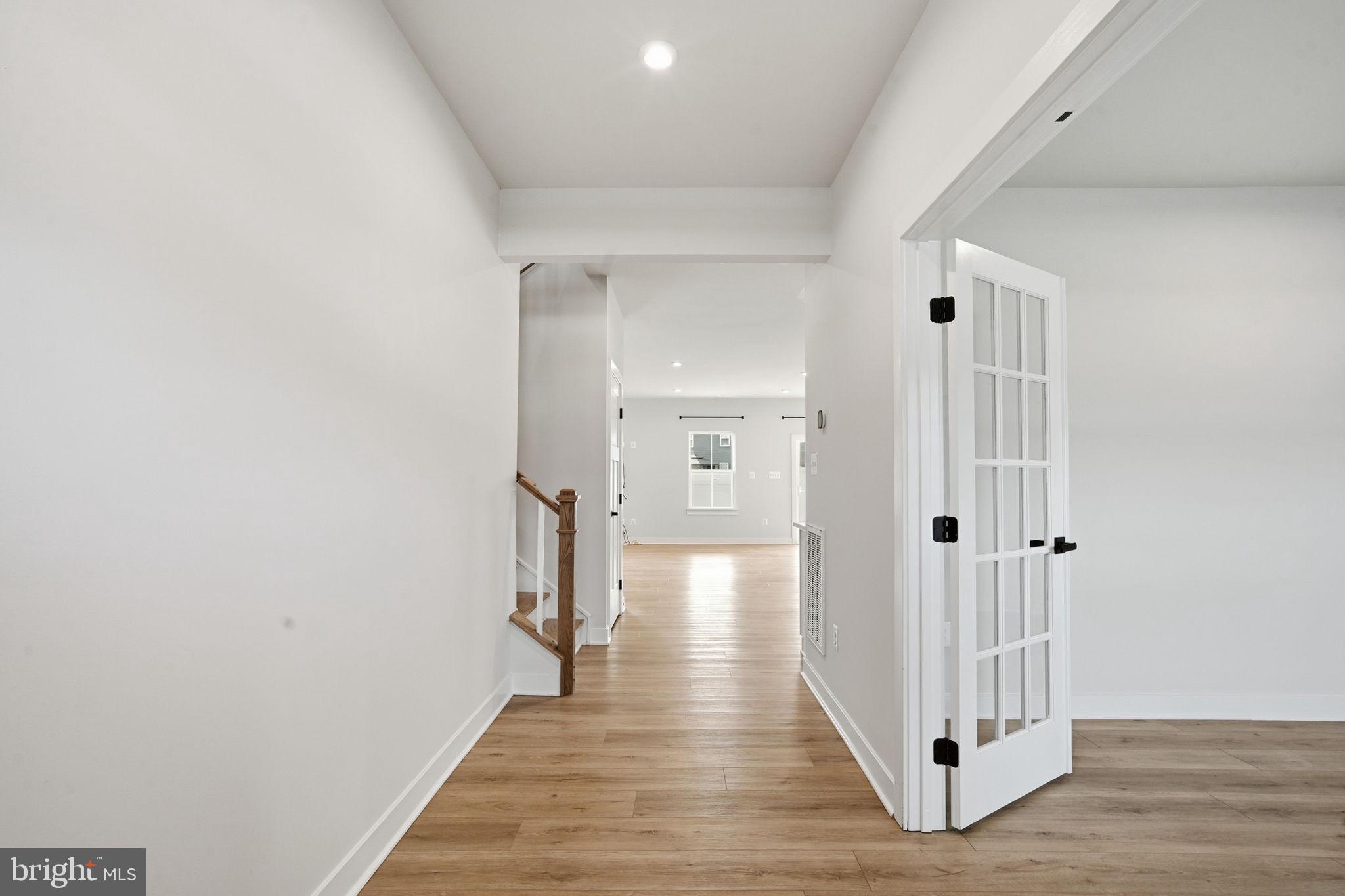 PERRY'S RETREAT - Residential Lease