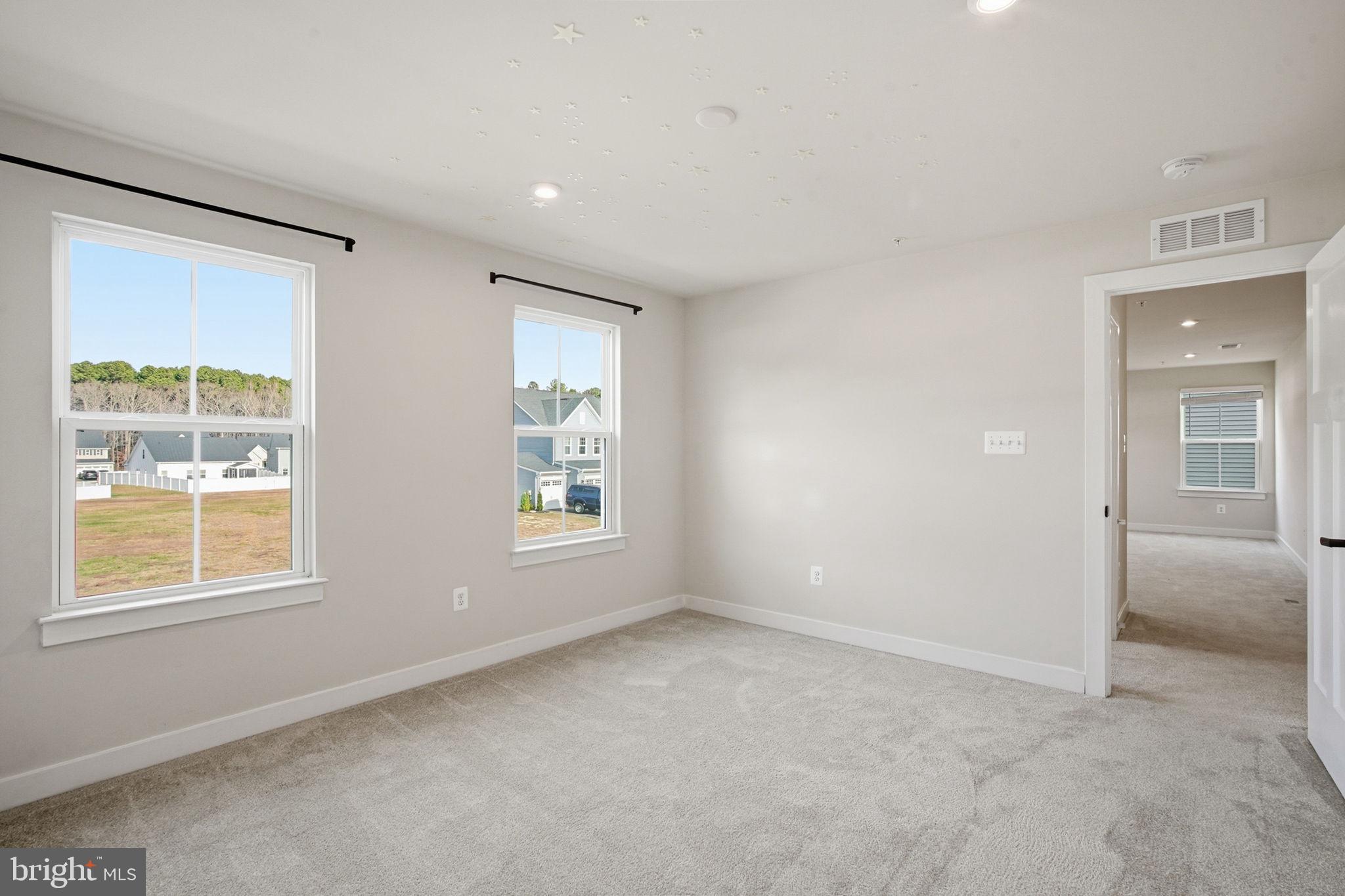 PERRY'S RETREAT - Residential Lease