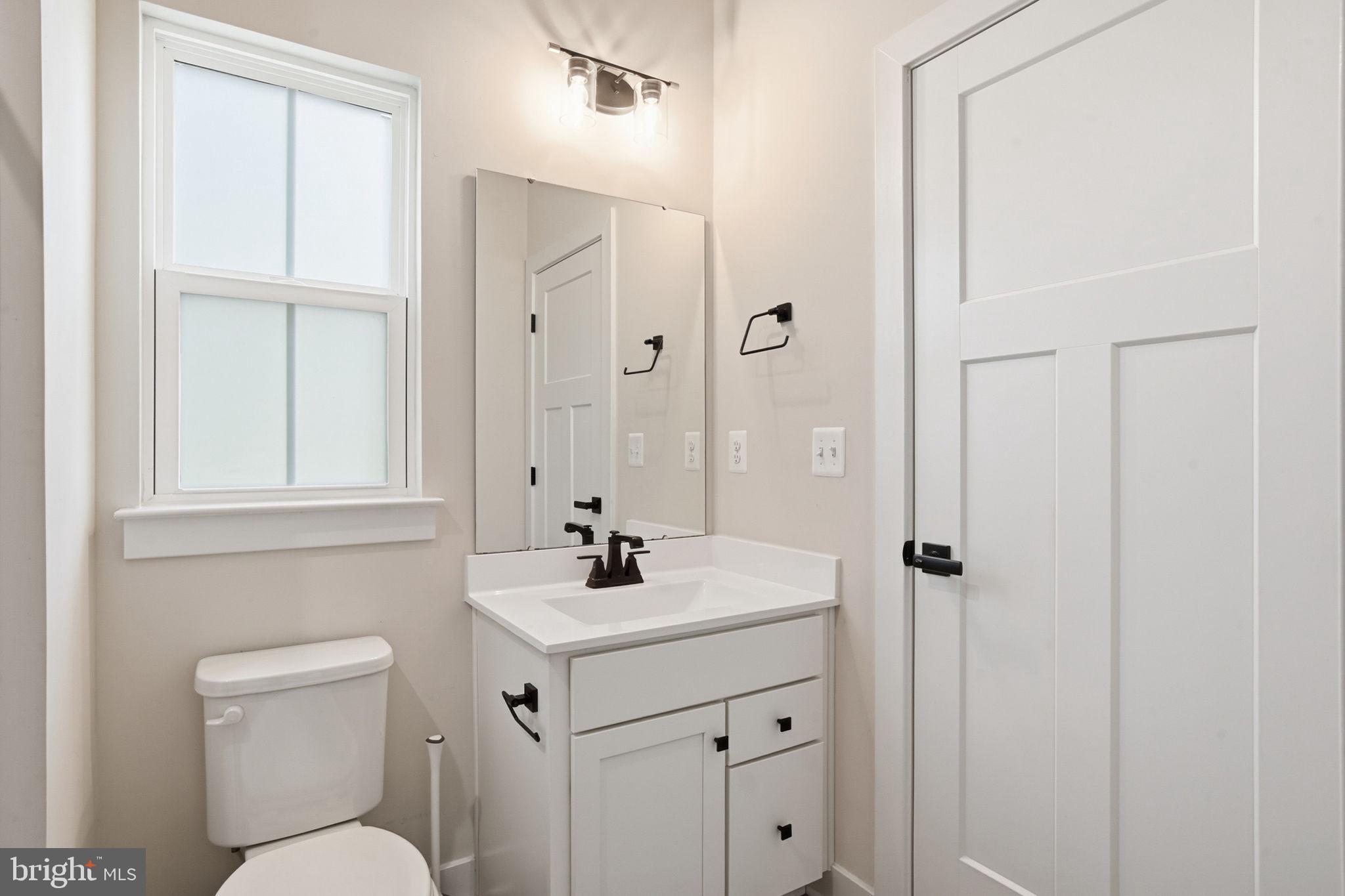 PERRY'S RETREAT - Residential Lease