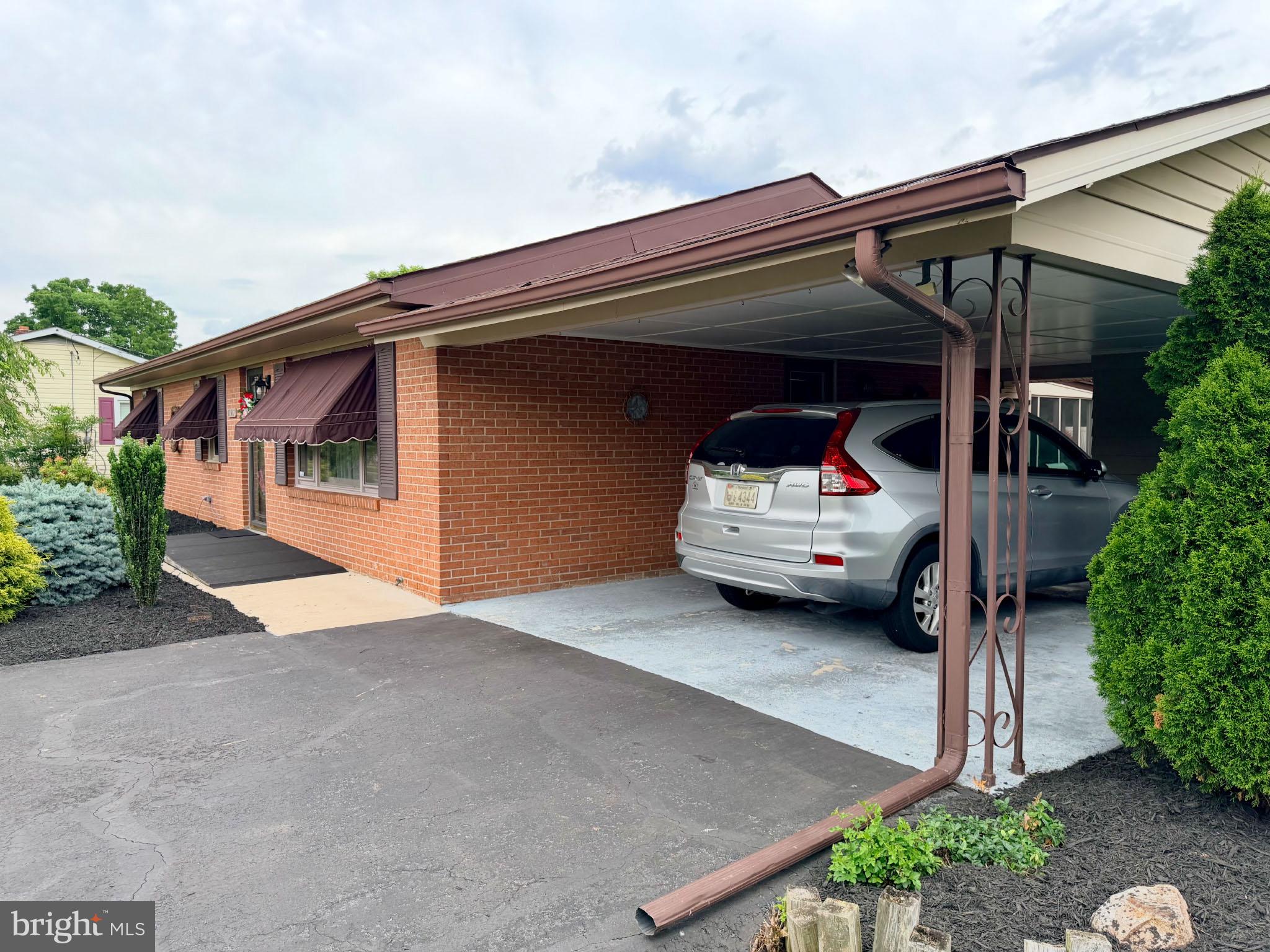 GREENVALE VILLAGE - Residential