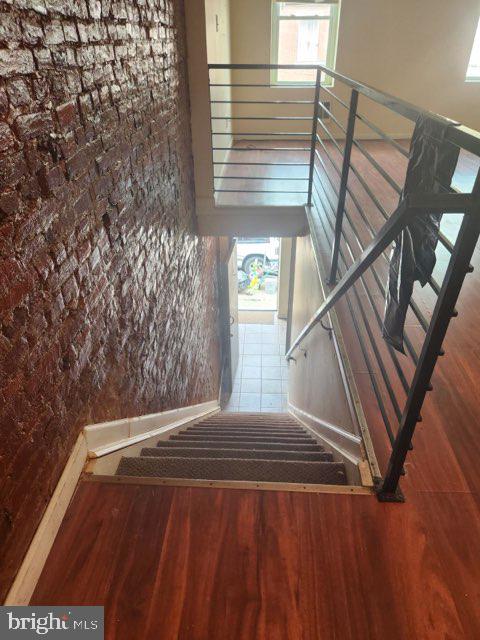 Great single family home with 2 beds and 2 baths, recently renovated. Exposed brick wall, contemporary iron railing, hardwood floors, etc. Will need some notice because of tenants. 
*Can be purchased with single family home next door at 1822 E Madison* (rented at $1100 month)