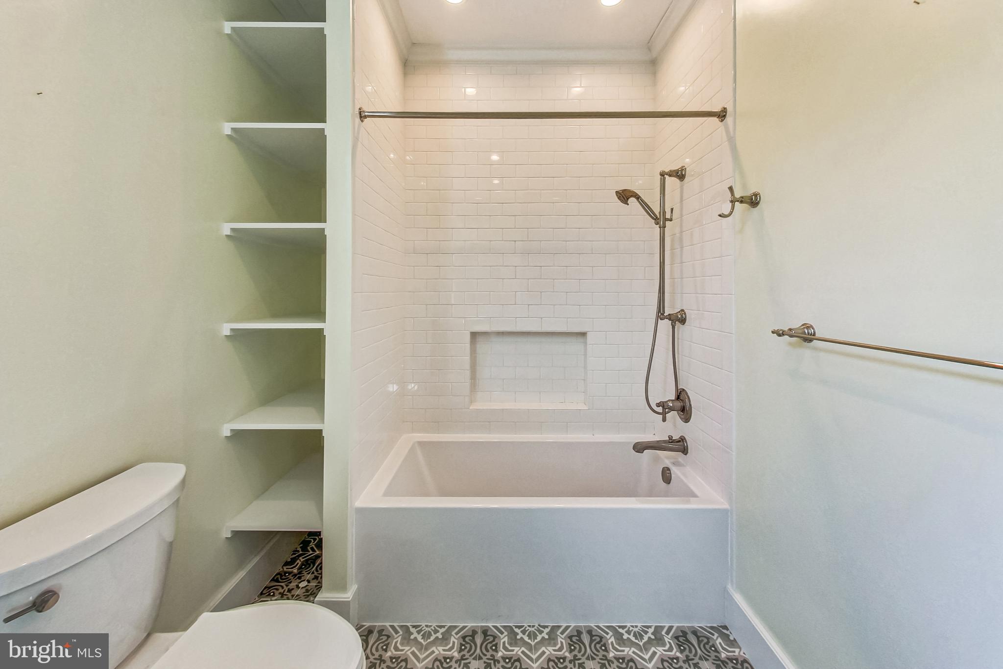 CAPITOL HILL - Residential