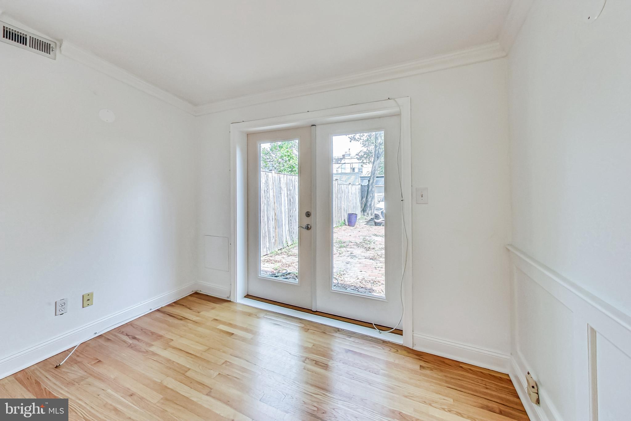 CAPITOL HILL - Residential