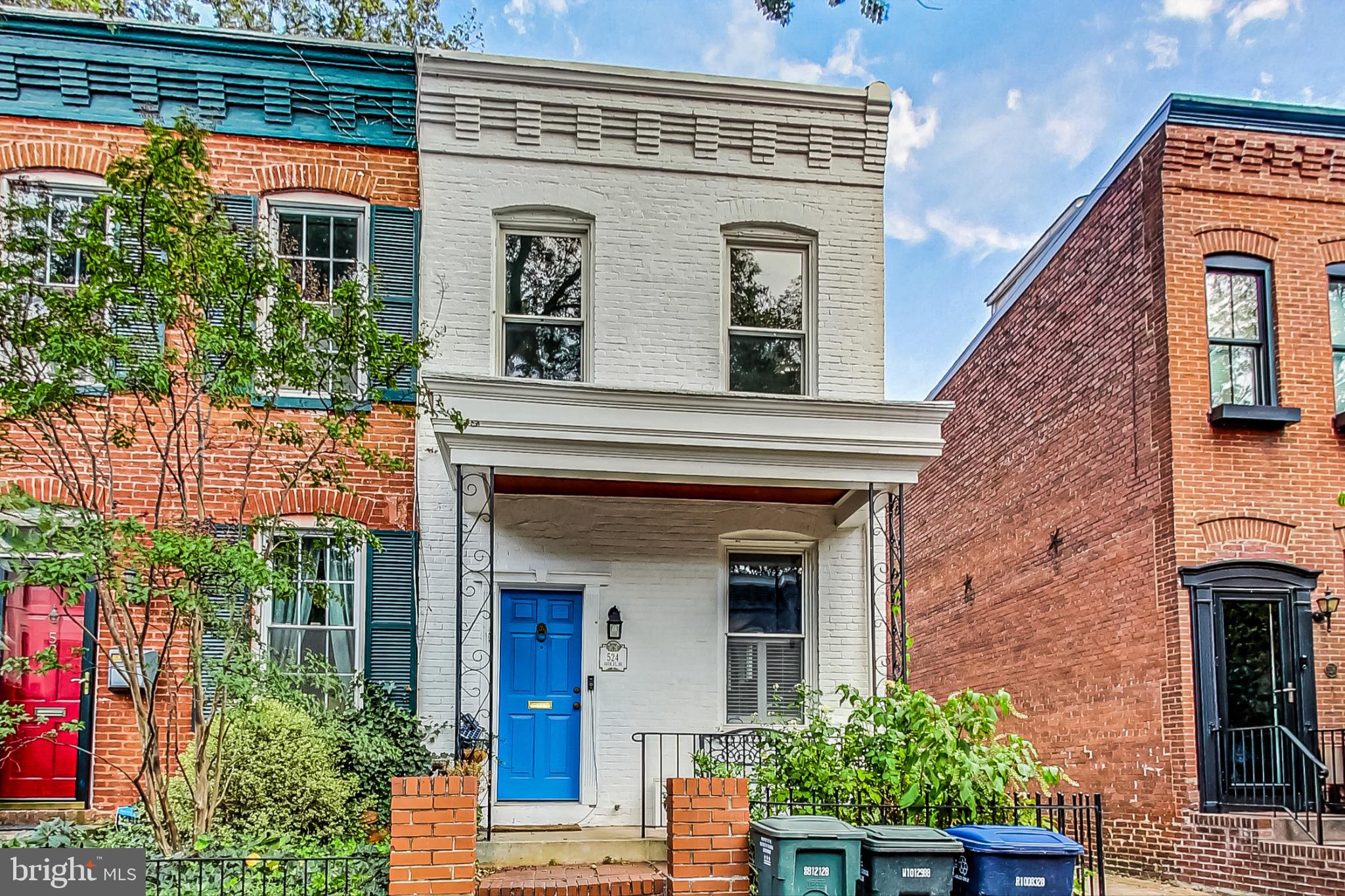 CAPITOL HILL - Residential