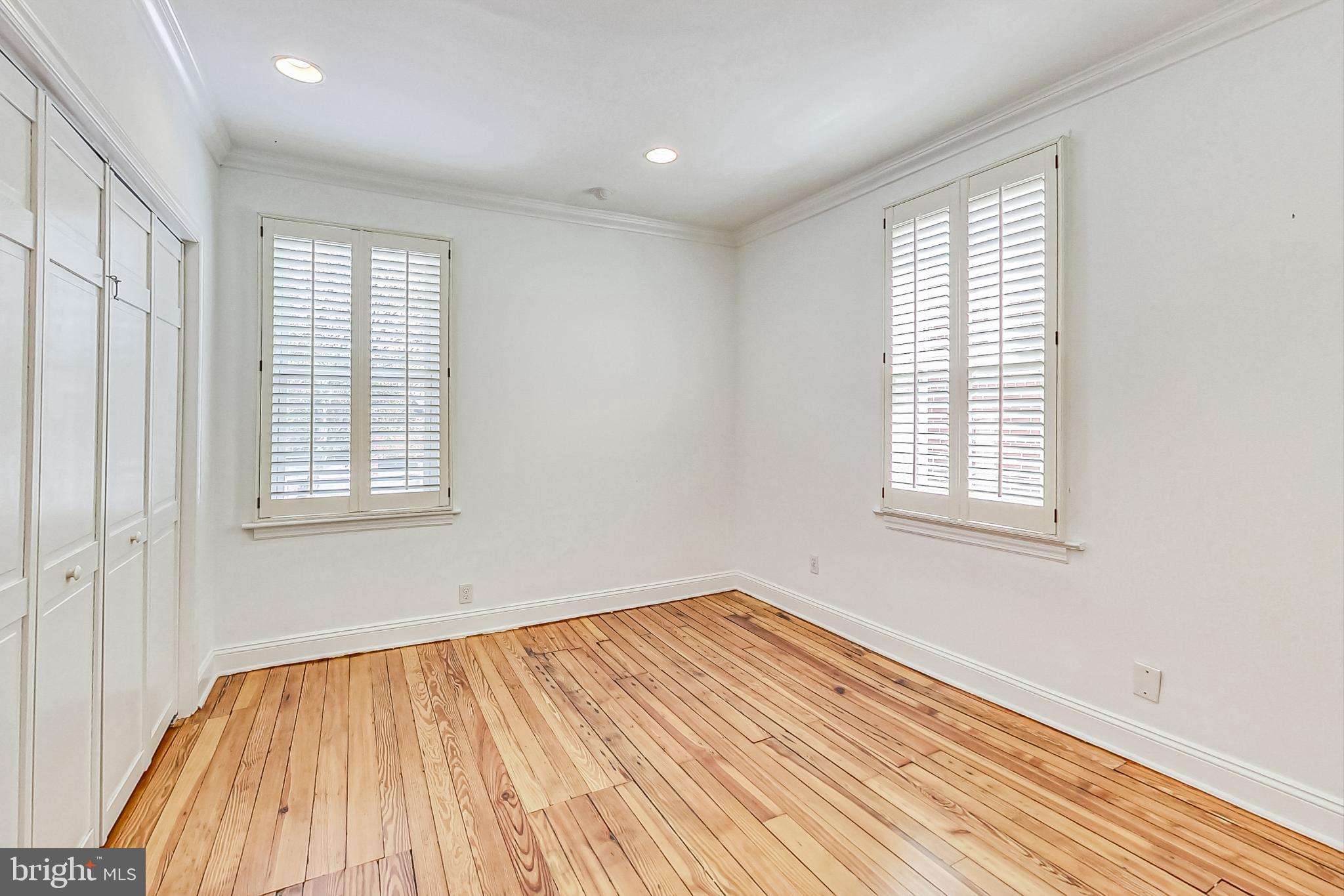 CAPITOL HILL - Residential