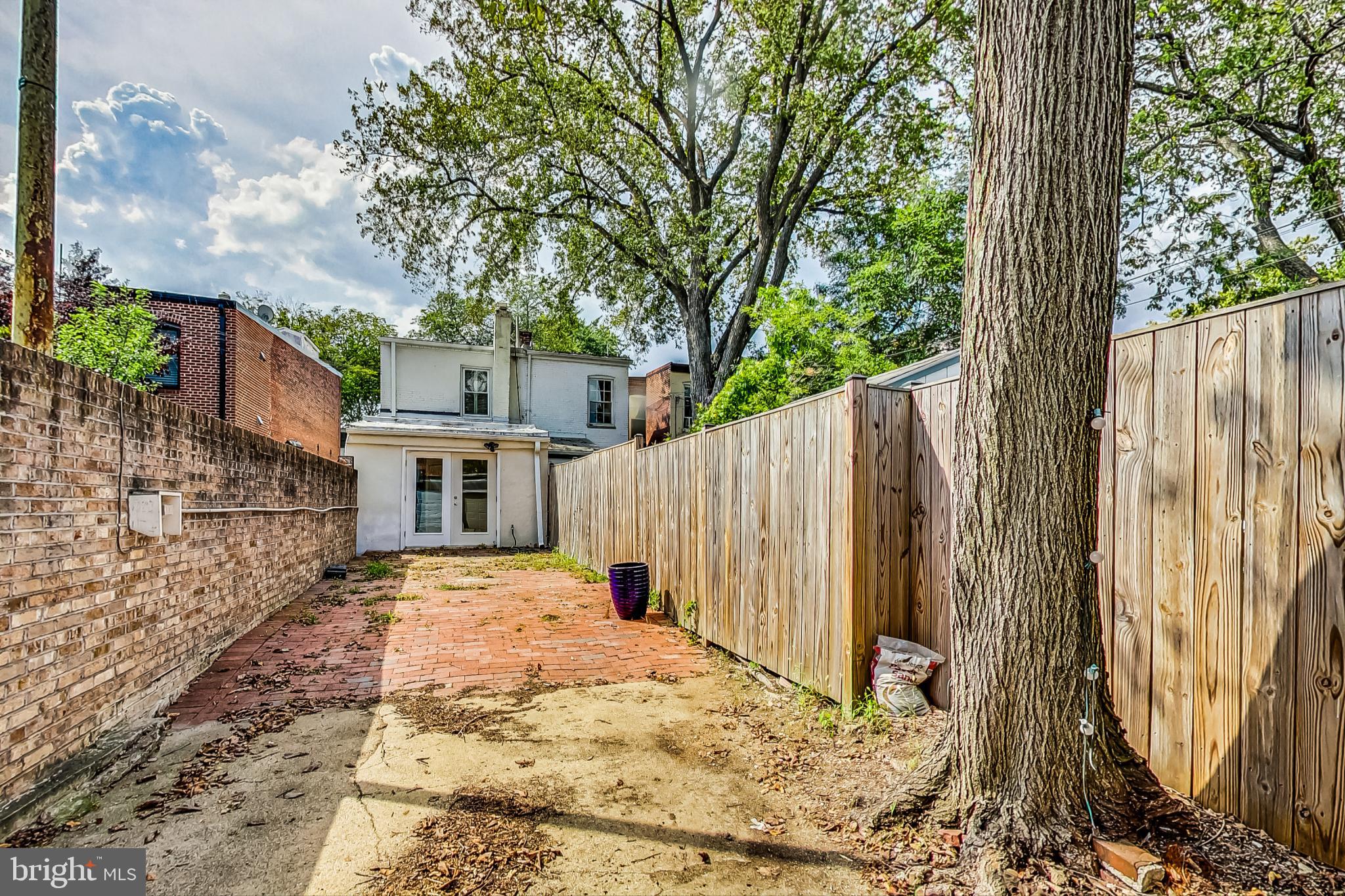 CAPITOL HILL - Residential