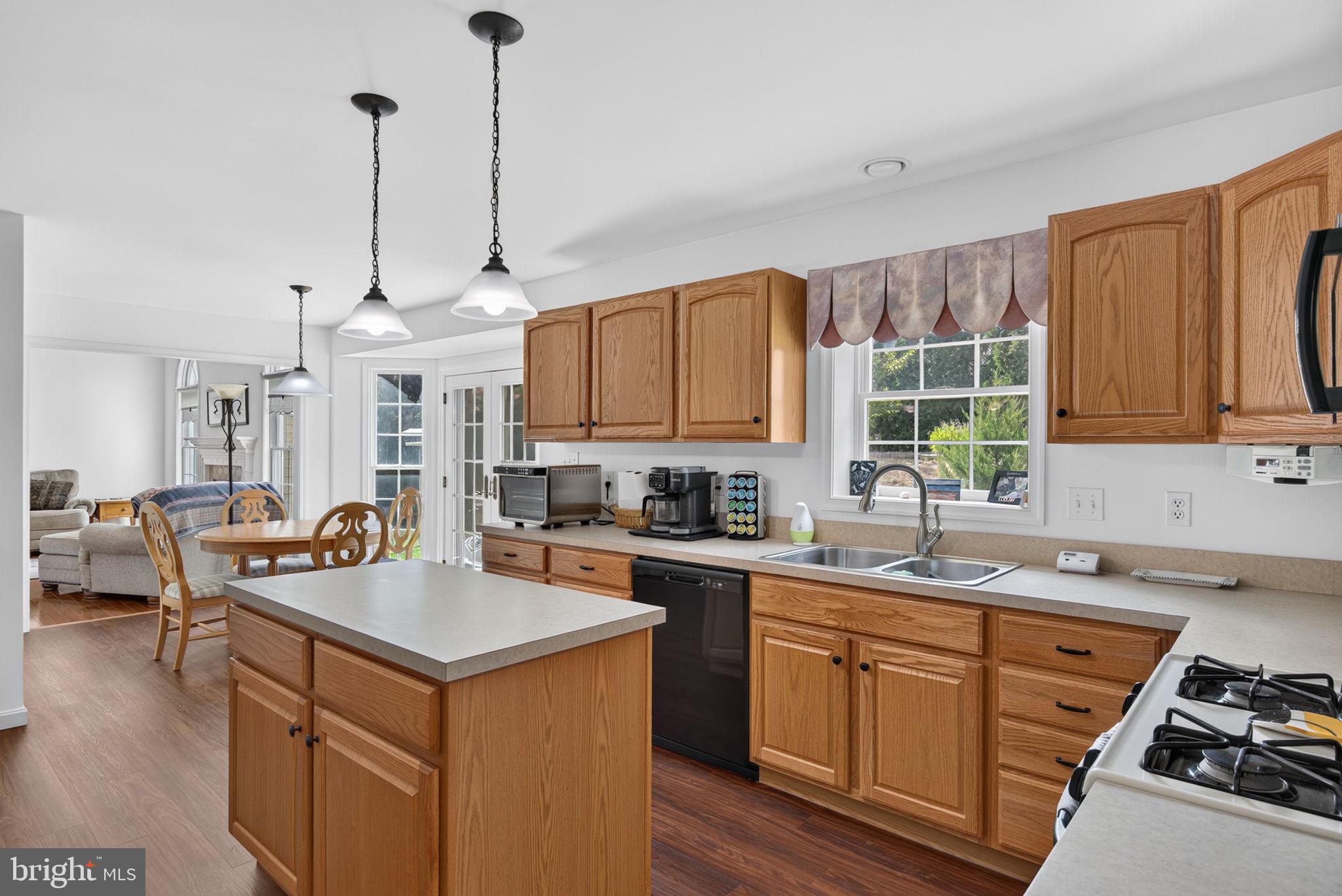 FAIRWINDS - Residential