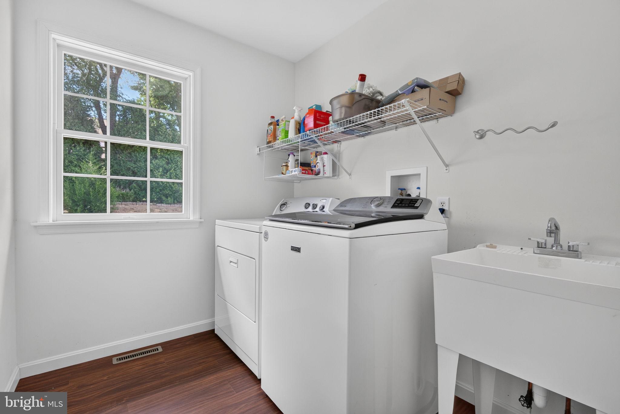 FAIRWINDS - Residential
