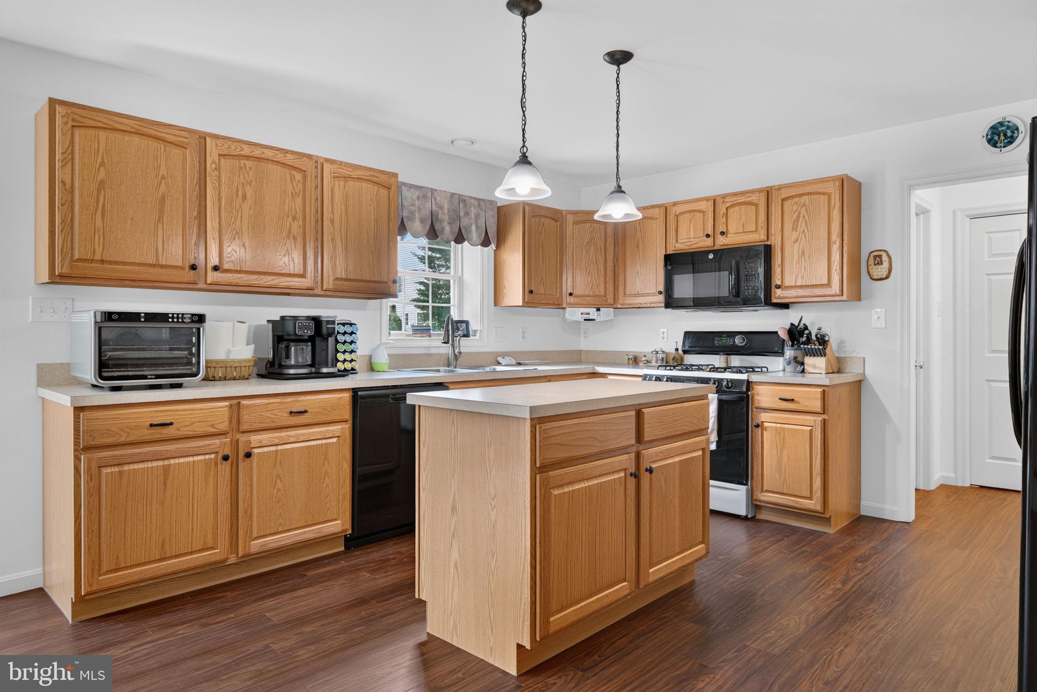 FAIRWINDS - Residential