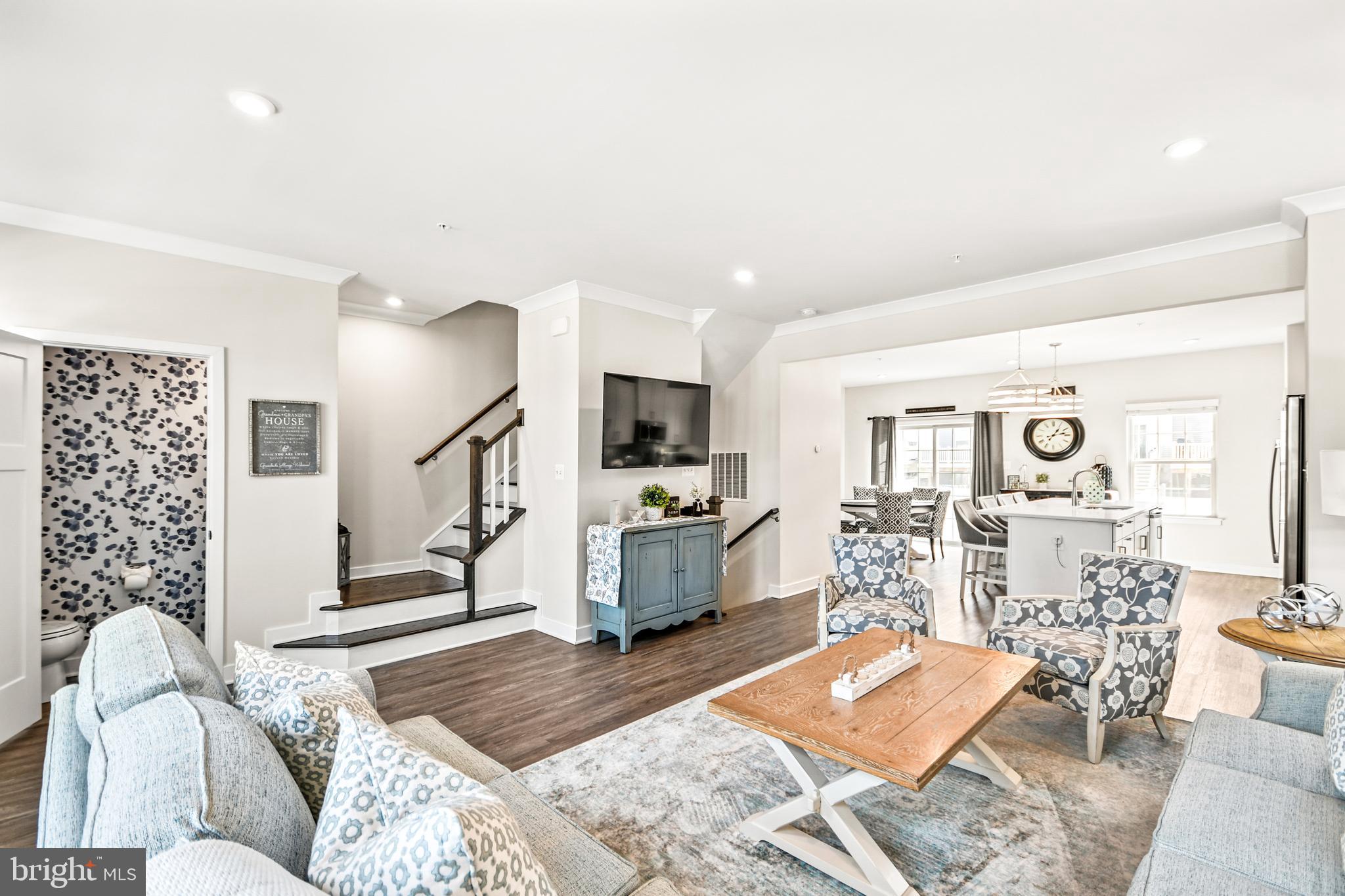 LAKE LINGANORE - Residential