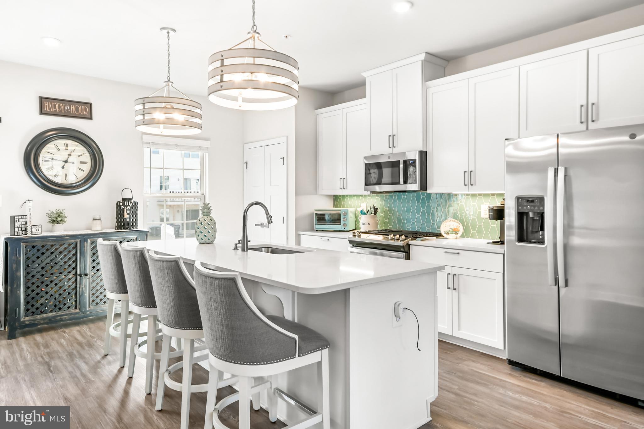 LAKE LINGANORE - Residential