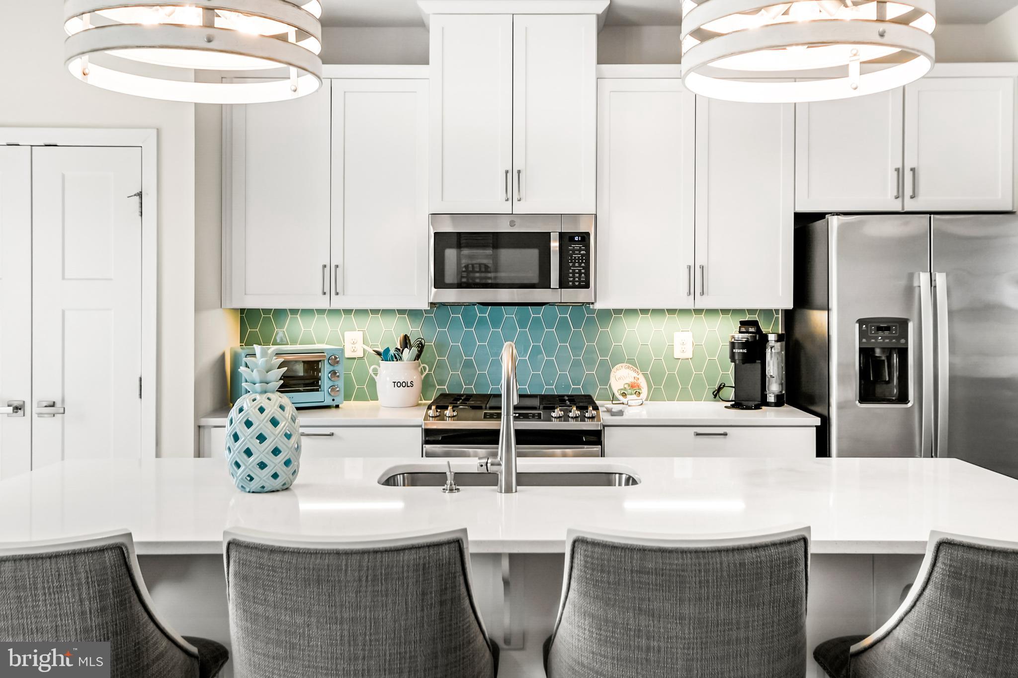 LAKE LINGANORE - Residential