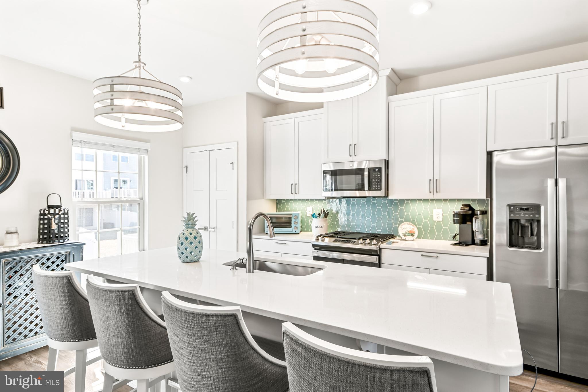 LAKE LINGANORE - Residential